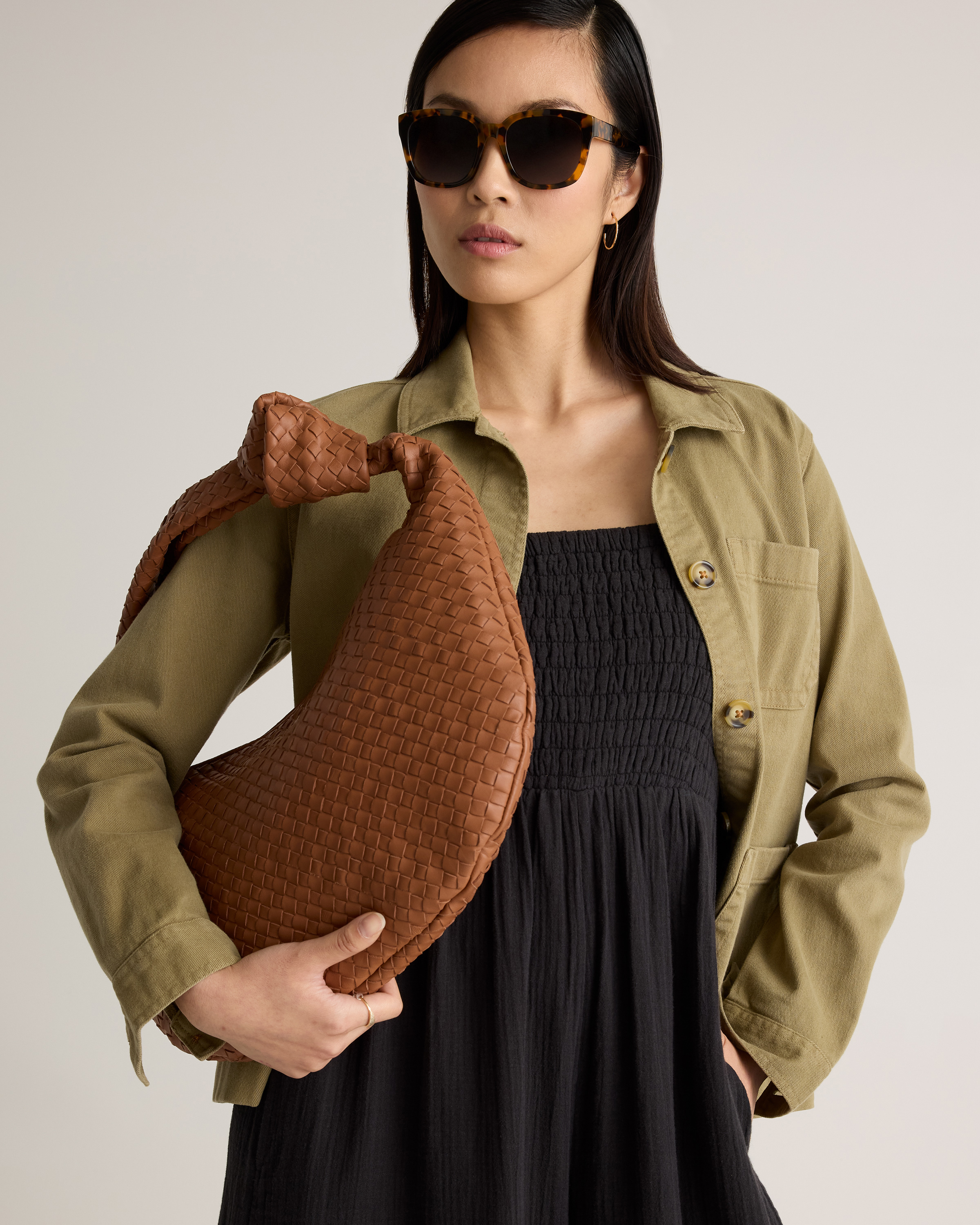 ★★Slouchy Shoulder Bag デイリーバッグ Chateau Italian Leather Handwoven Slouchy Shoulder Bag