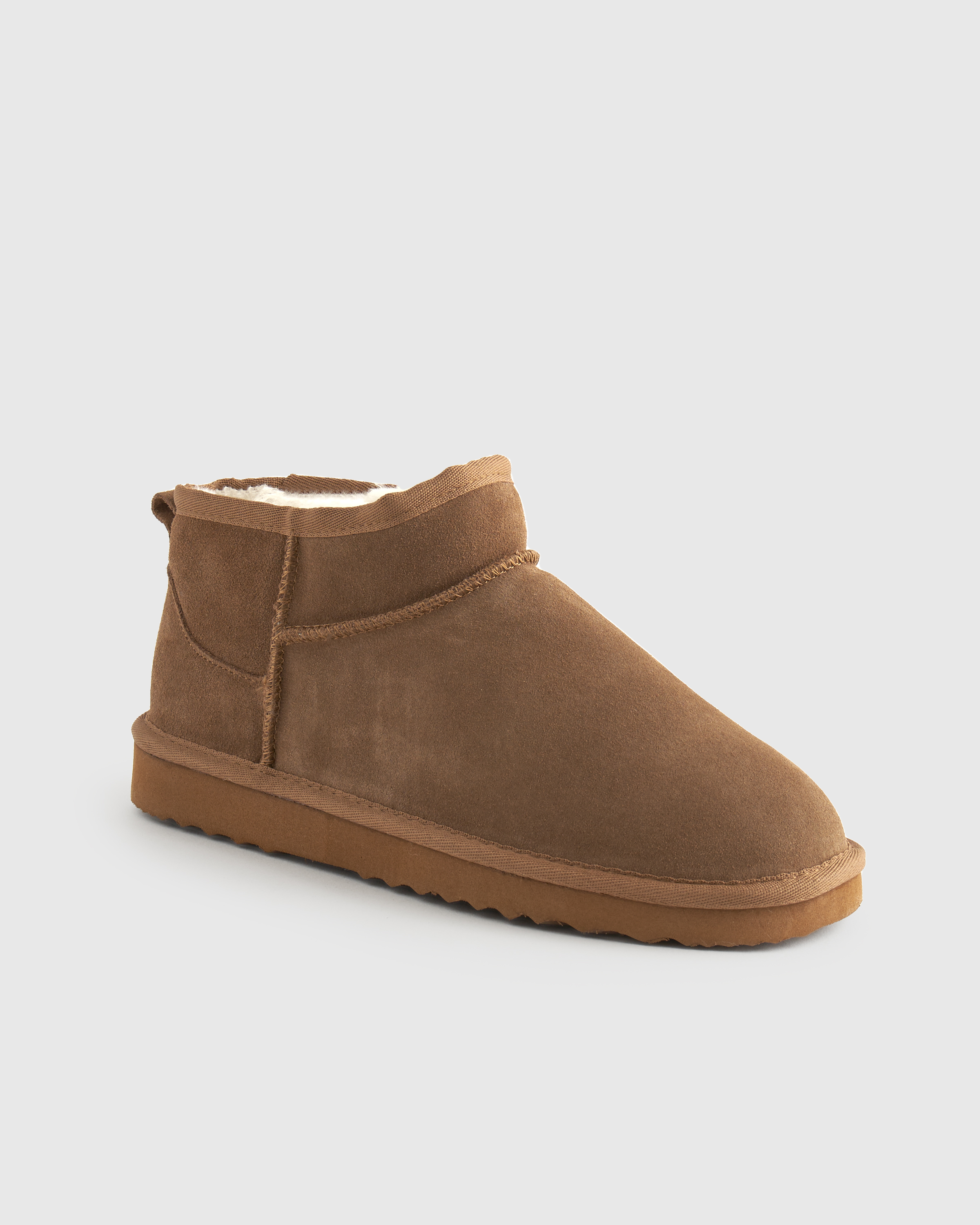 Mini Boots Pecan 2