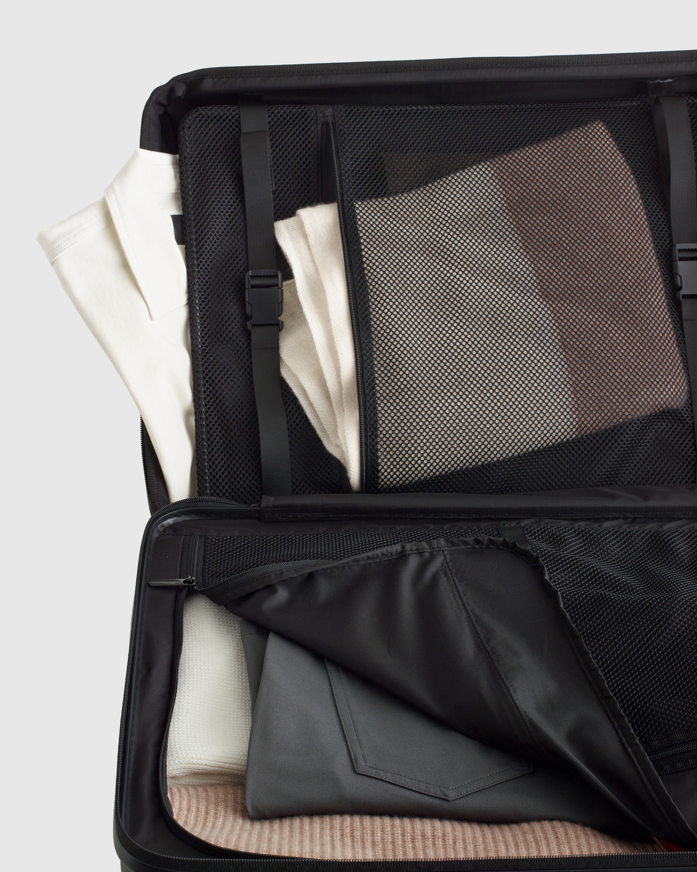 Expandable Medium Check-In Suitcase - thumbnail 6