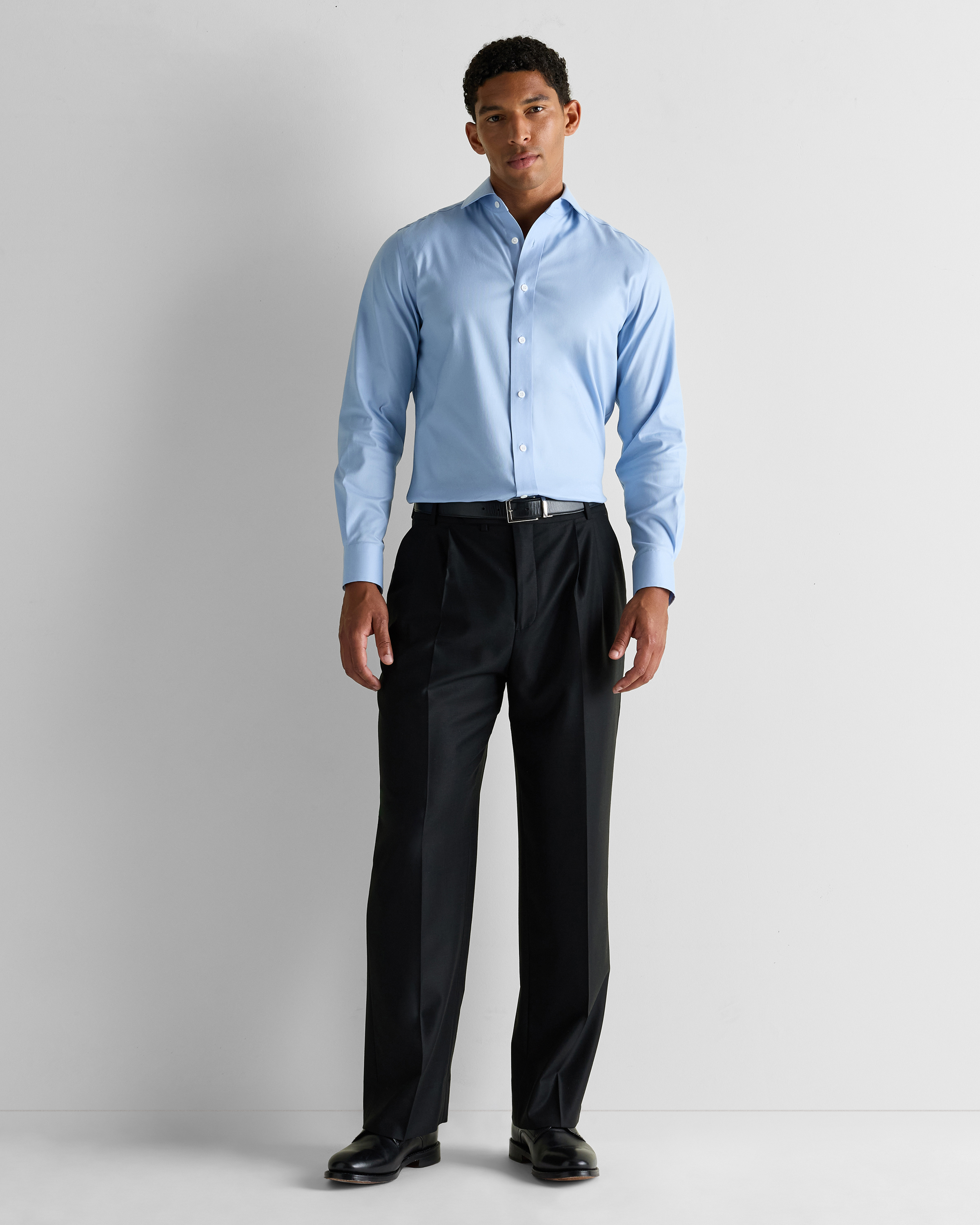 dark blue dress shirt with grey pants What Color Shirt Goes with Navy Blue Pants?