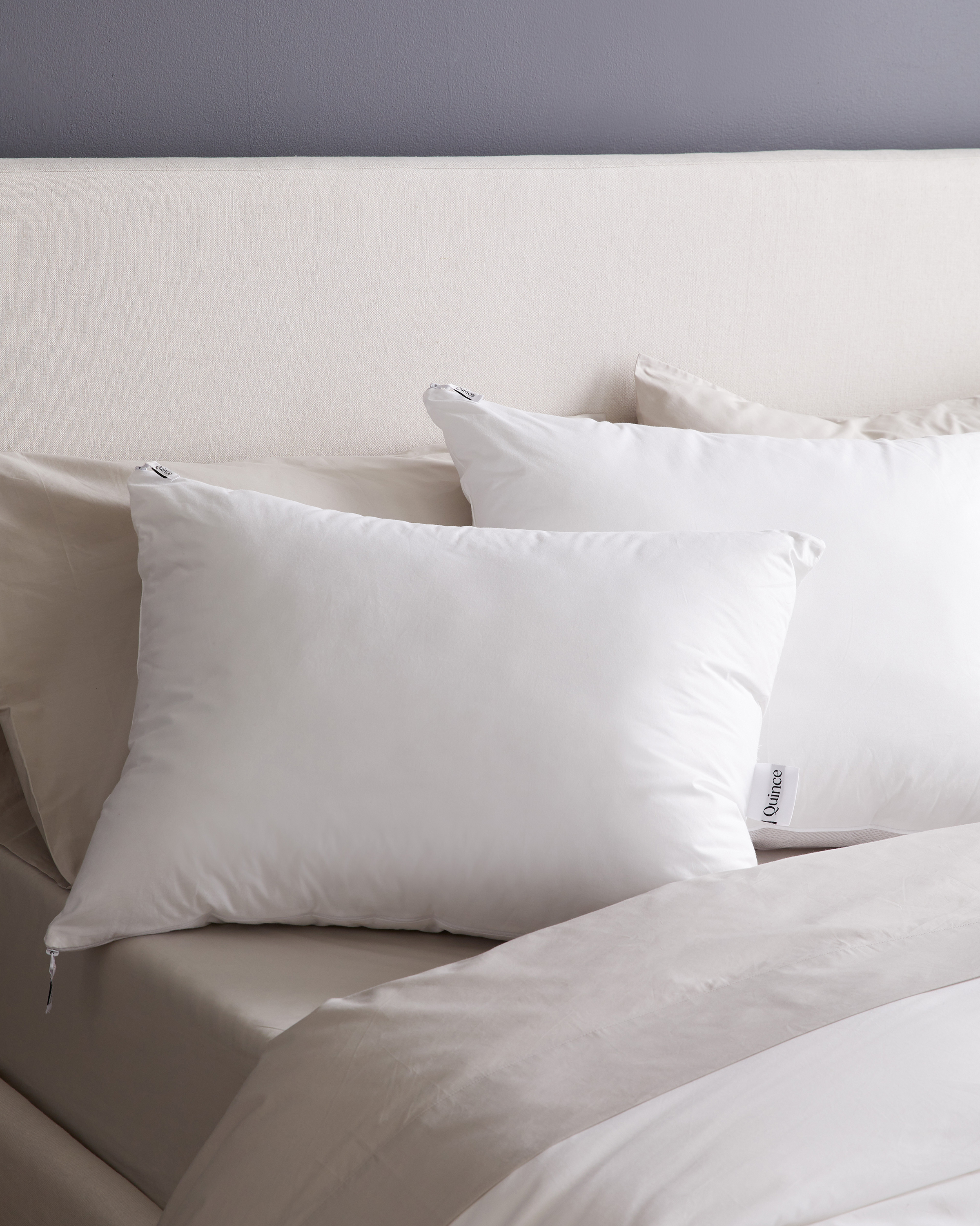 AdjustablePillow DownAlt Standard 654