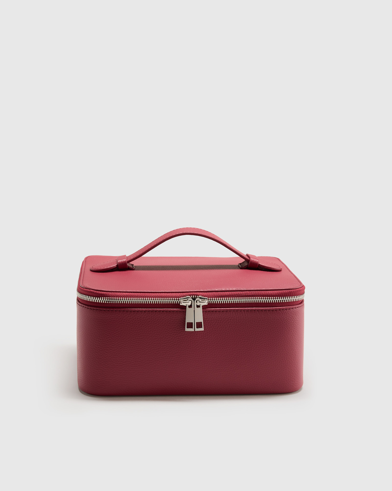 Italian Leather Travel Cosmetic CaItalian Leather Travel Cosmetic CaSE GARNET RED 45853 EDITED