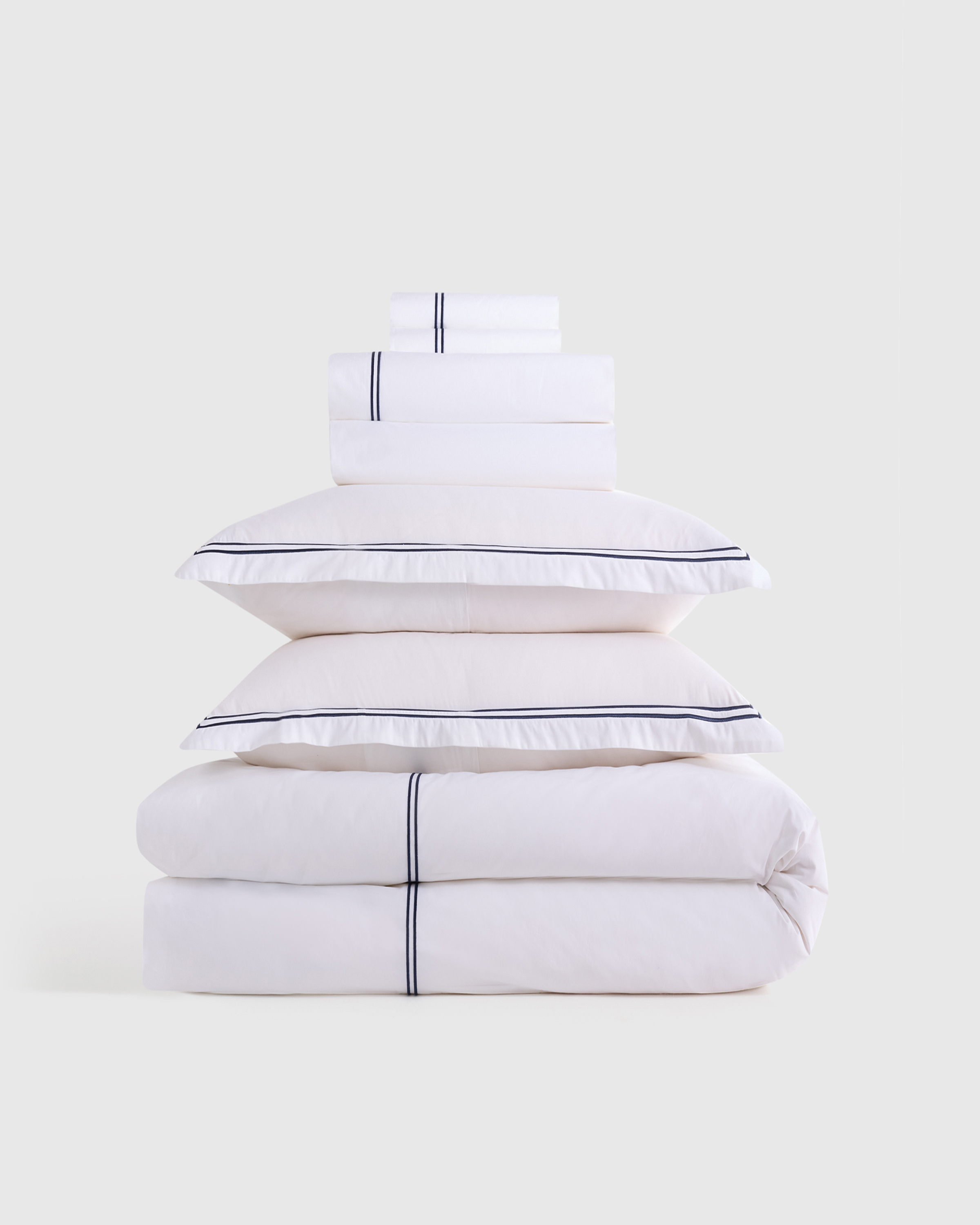 White/Navy Classic Organic Percale Embellished Deluxe Bedding Bundle