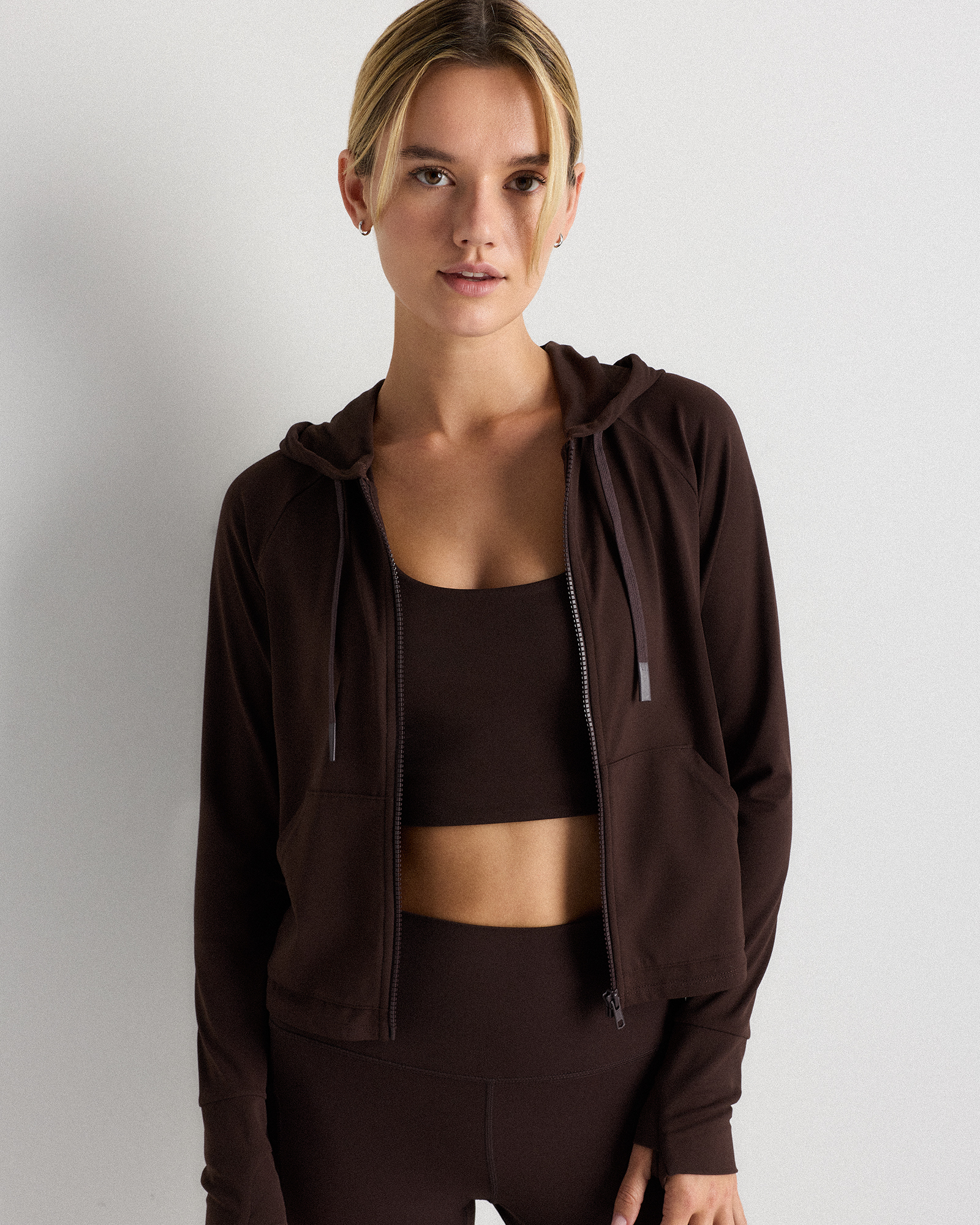 Quince Women's Ultra-form Hooded Crop Jacket In Brown