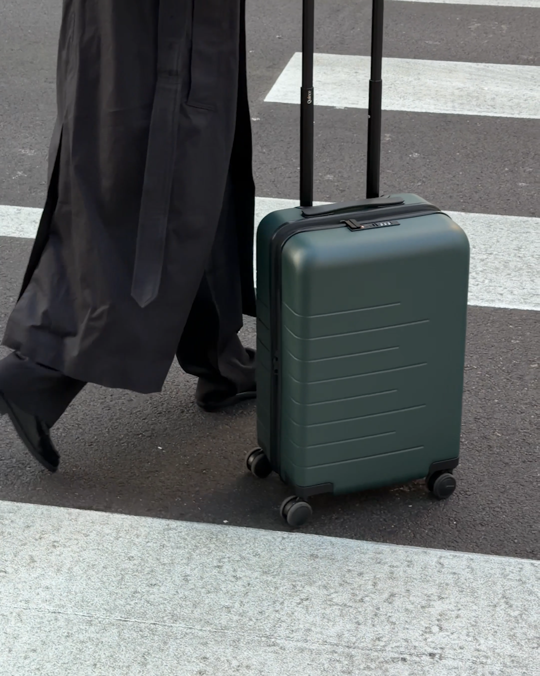 Expandable Carry-On Dark Green Rose Brashkiss 4x5