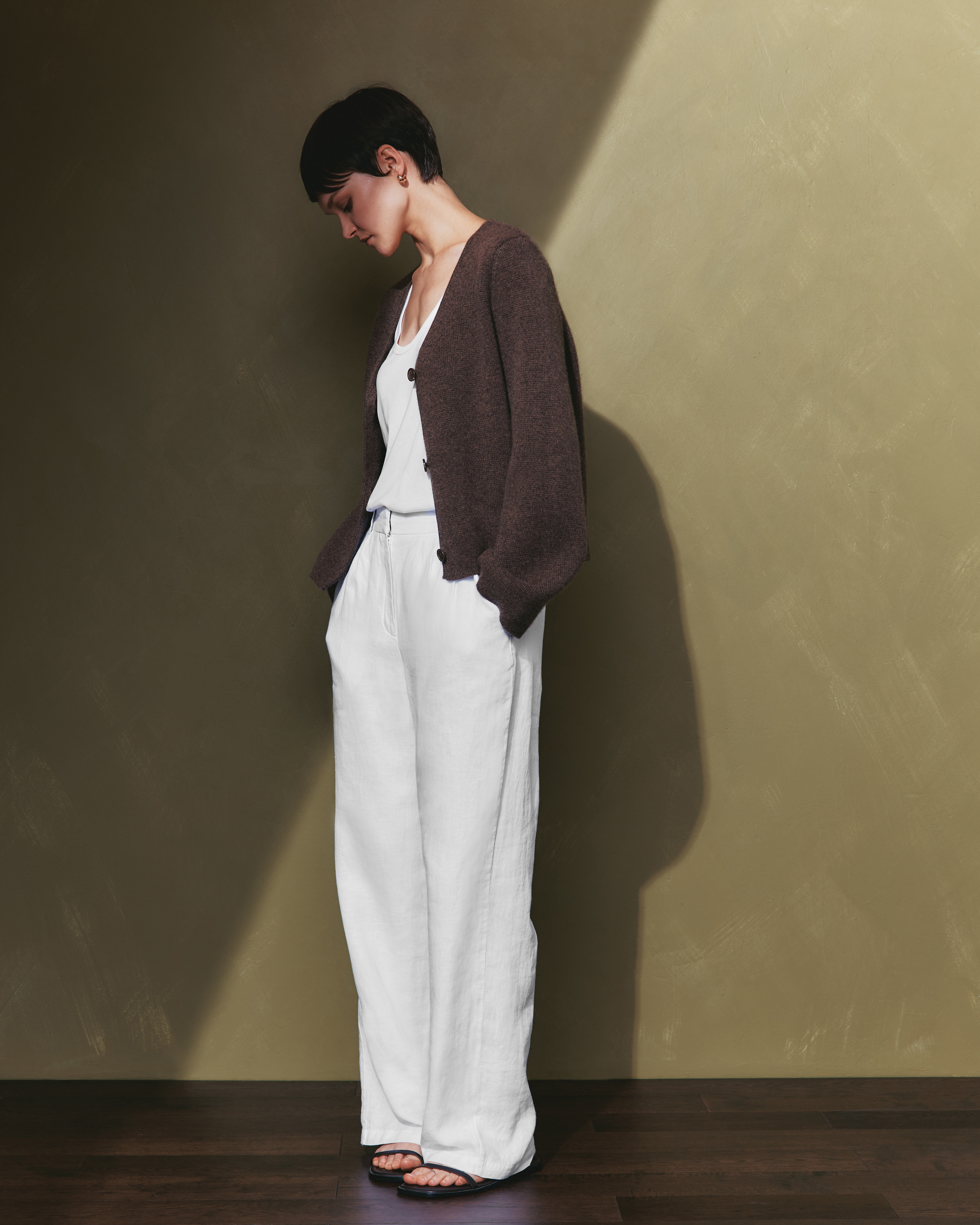 White 100% European Linen Pleated Trouser