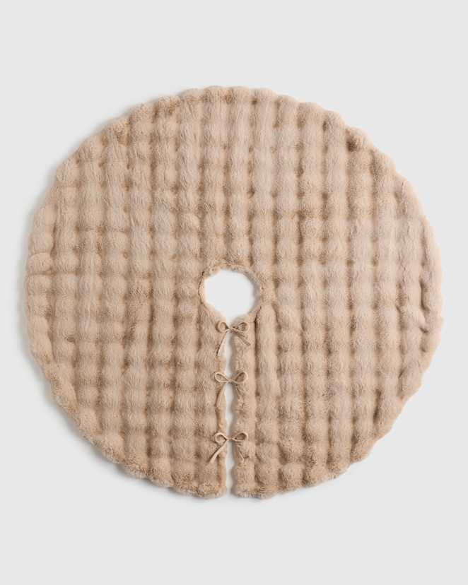 Latte Faux Fur Tree Skirt