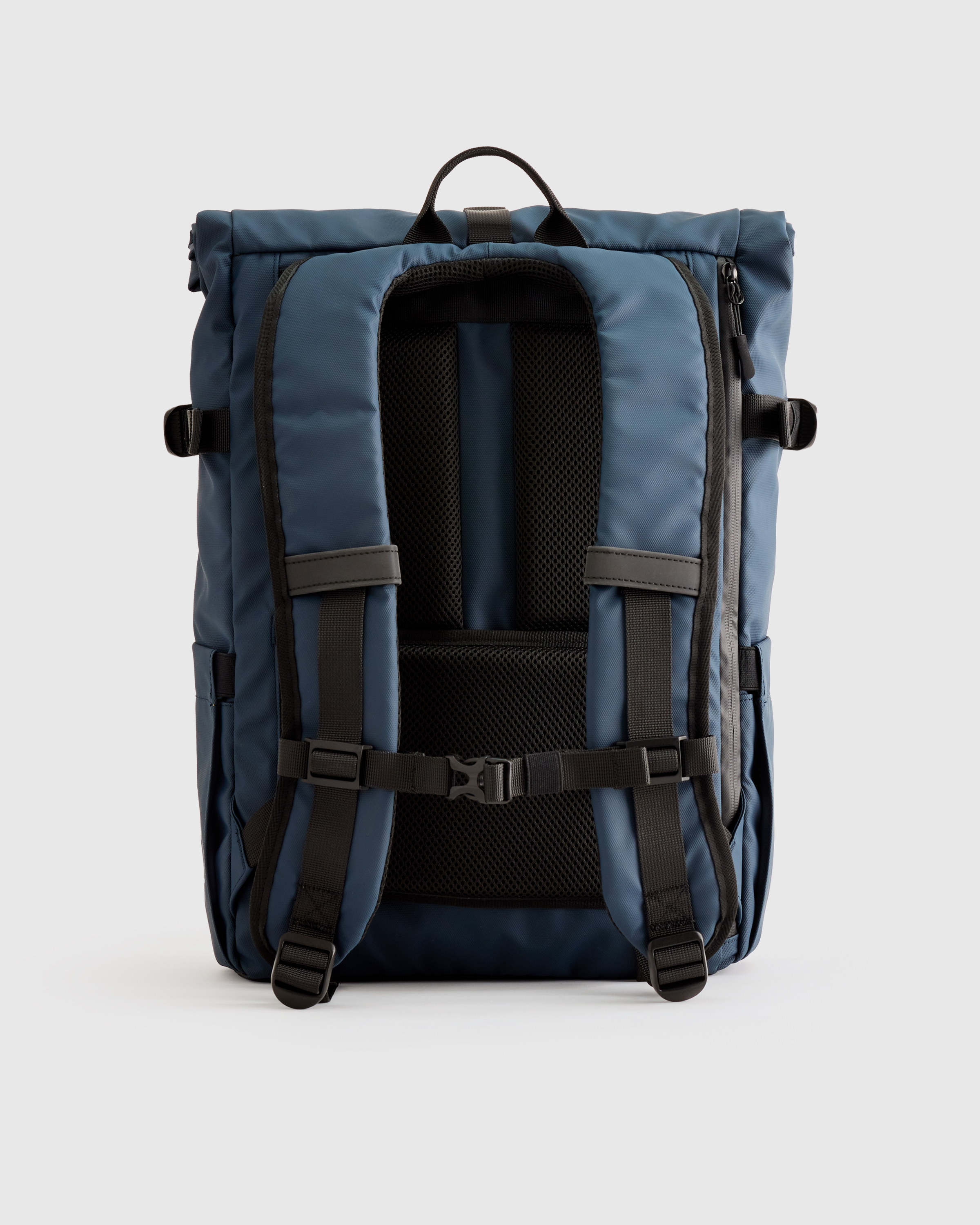 【新品】RAIN OR SHINE ROLL TOP BACK PAC 30L Amazon.com: RAINS Rolltop Rucksack -Backpack - Waterproof