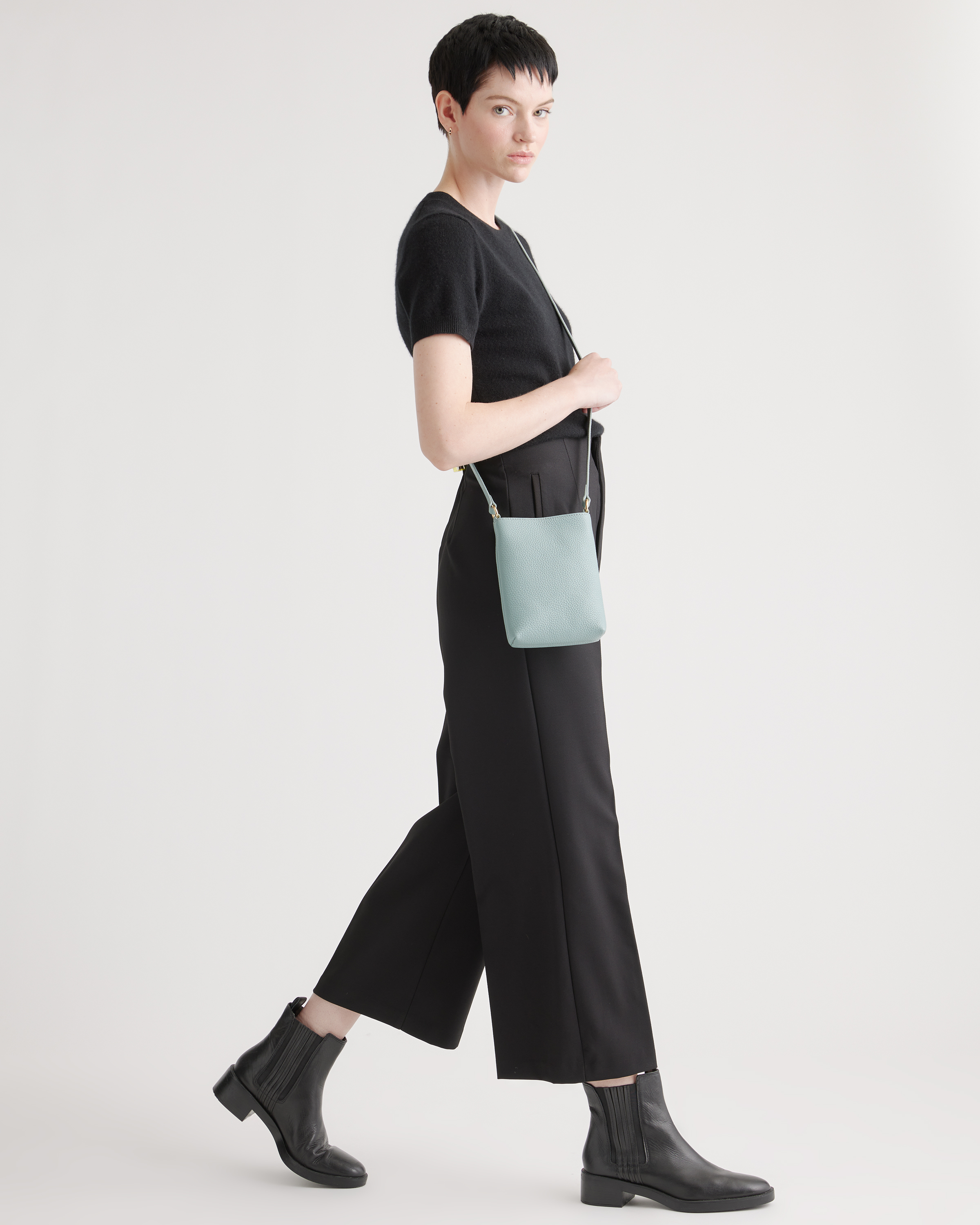 W-BAG-23-DBLU 0326