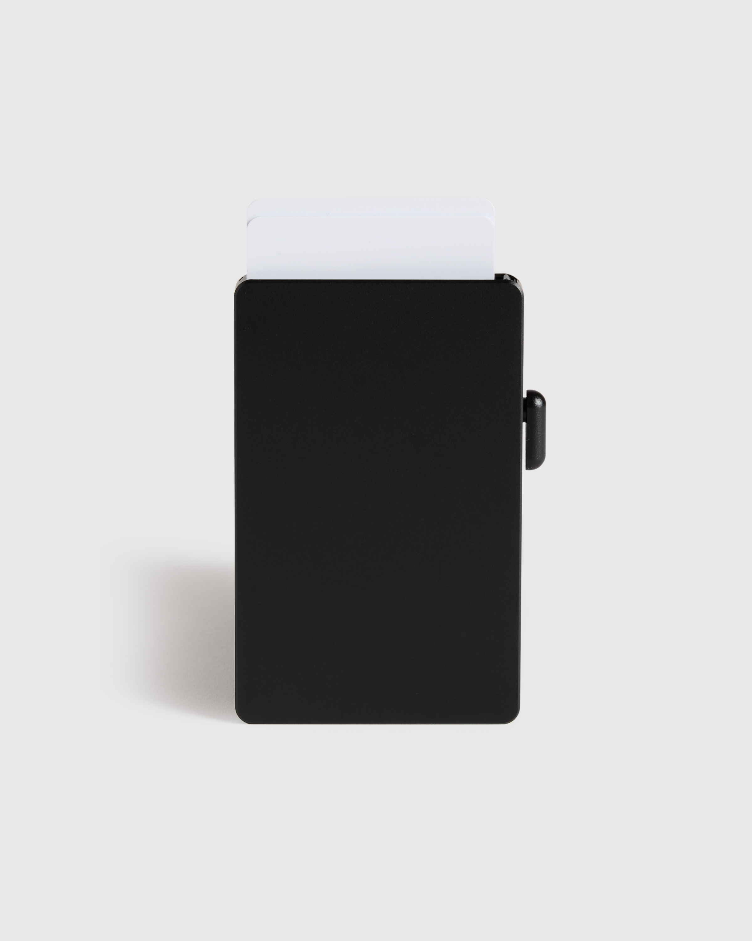 Titanium RFID Card Holder - thumbnail 7