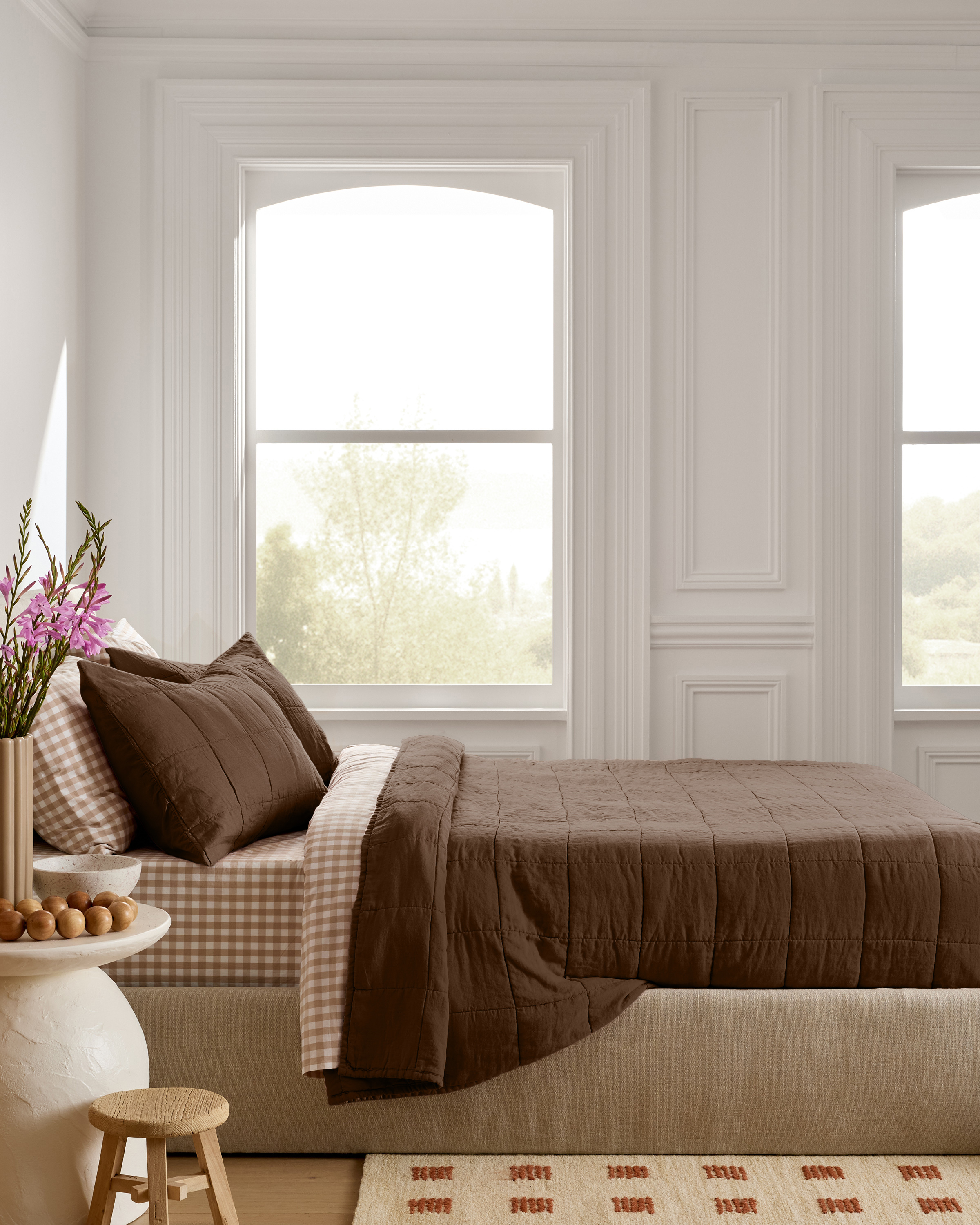 Espresso Lightweight European Linen Box Quilt