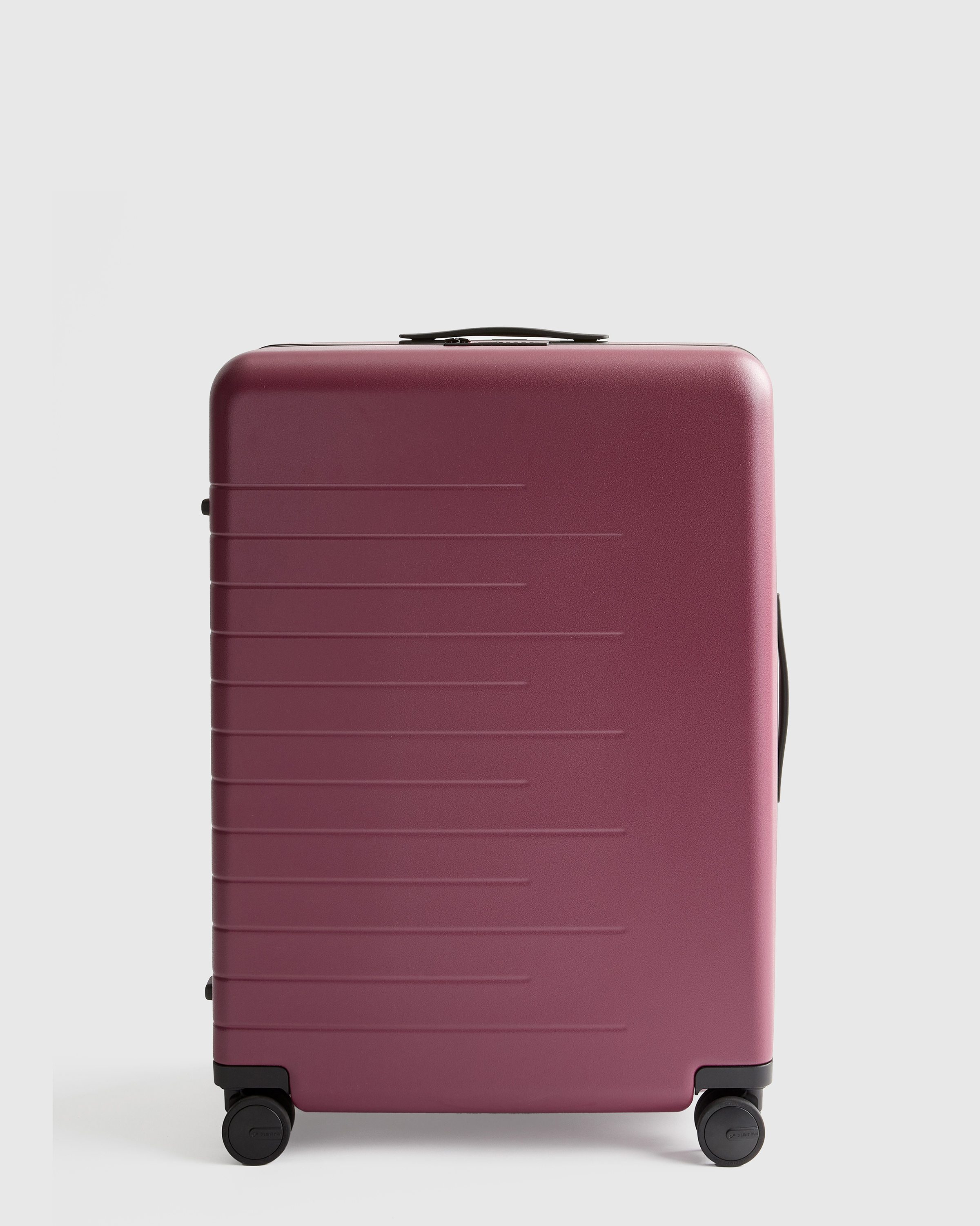 Quince Medium Check-in Suitcase In Burgundy