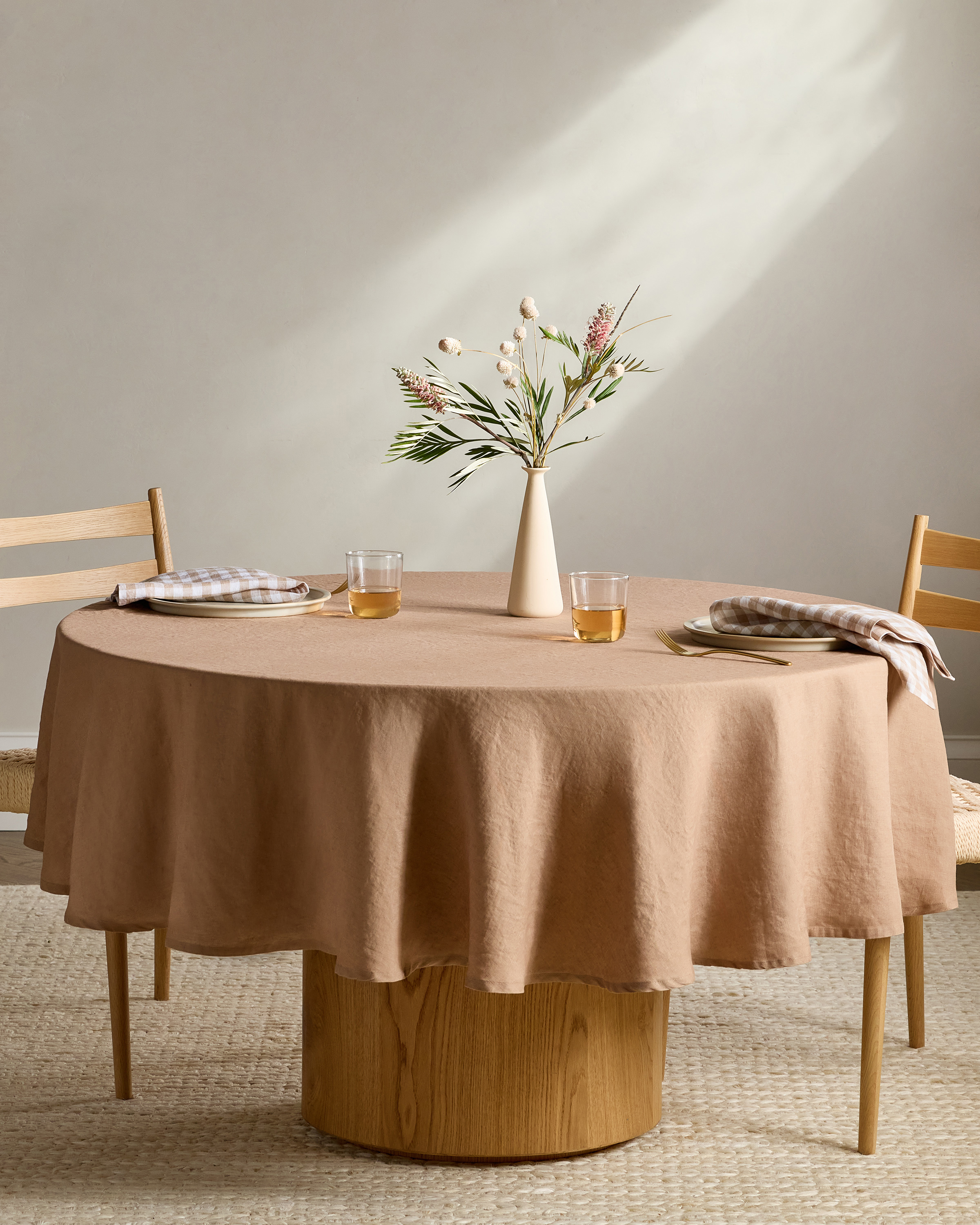 European Linen Tablecloth - 70" Round