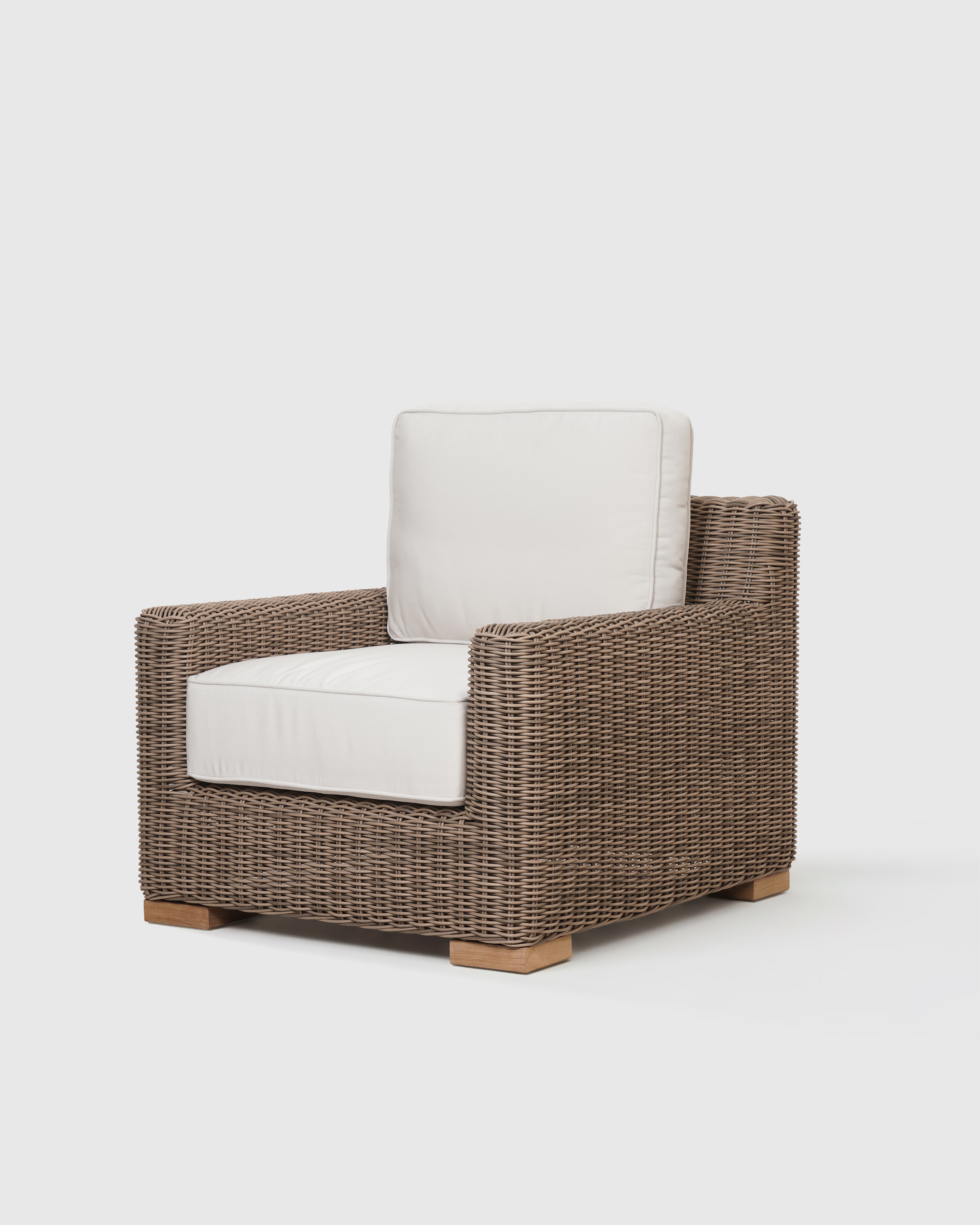 All-Weather Wicker Outdoor Lounge Chair - thumbnail 3