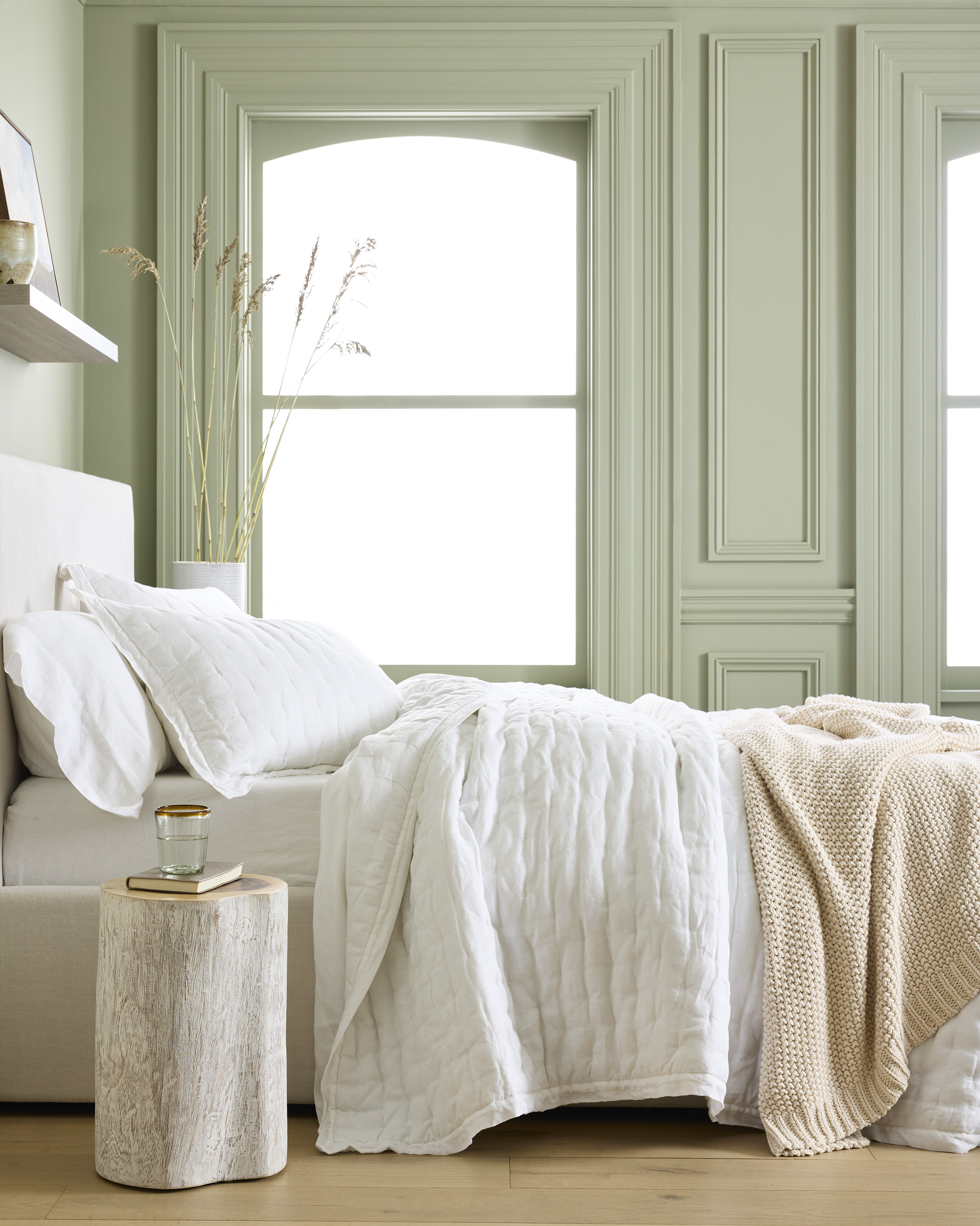 White European Linen Dream Quilt