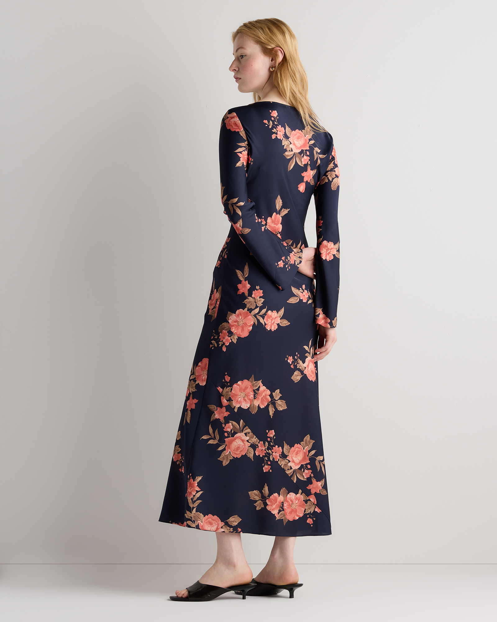 women's long sleeve flowy dress Fall Casual Dresses for Women Empire Waist V Neck Long Sleeve Maxi Ruffle Dress Wedding Guest Dress,Floral Black