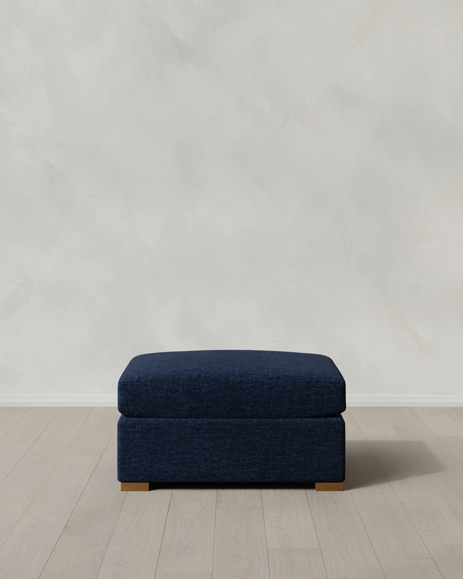 Hollis Slope Arm Ottoman in Performance Chenille Linen Blend