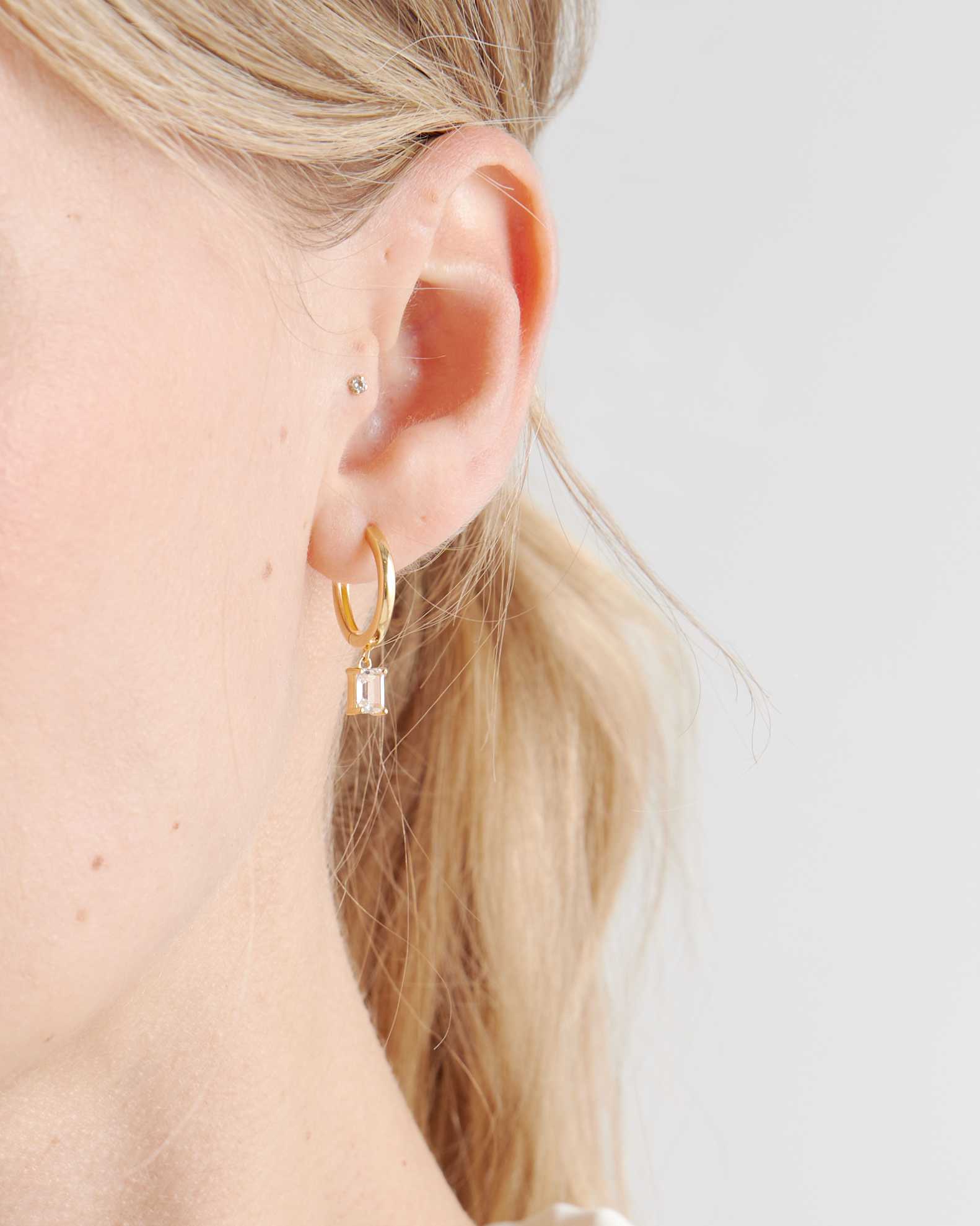 14K Classic Round Studs 0.28 Carat