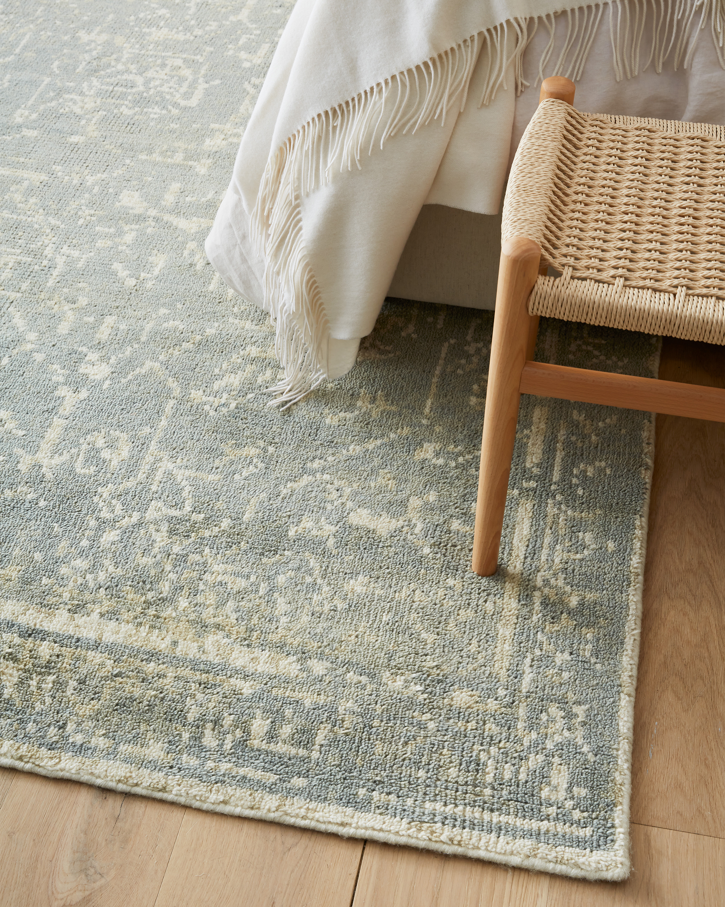 Seraphine Hand-Knotted Wool Rug - Thumbnail 4
