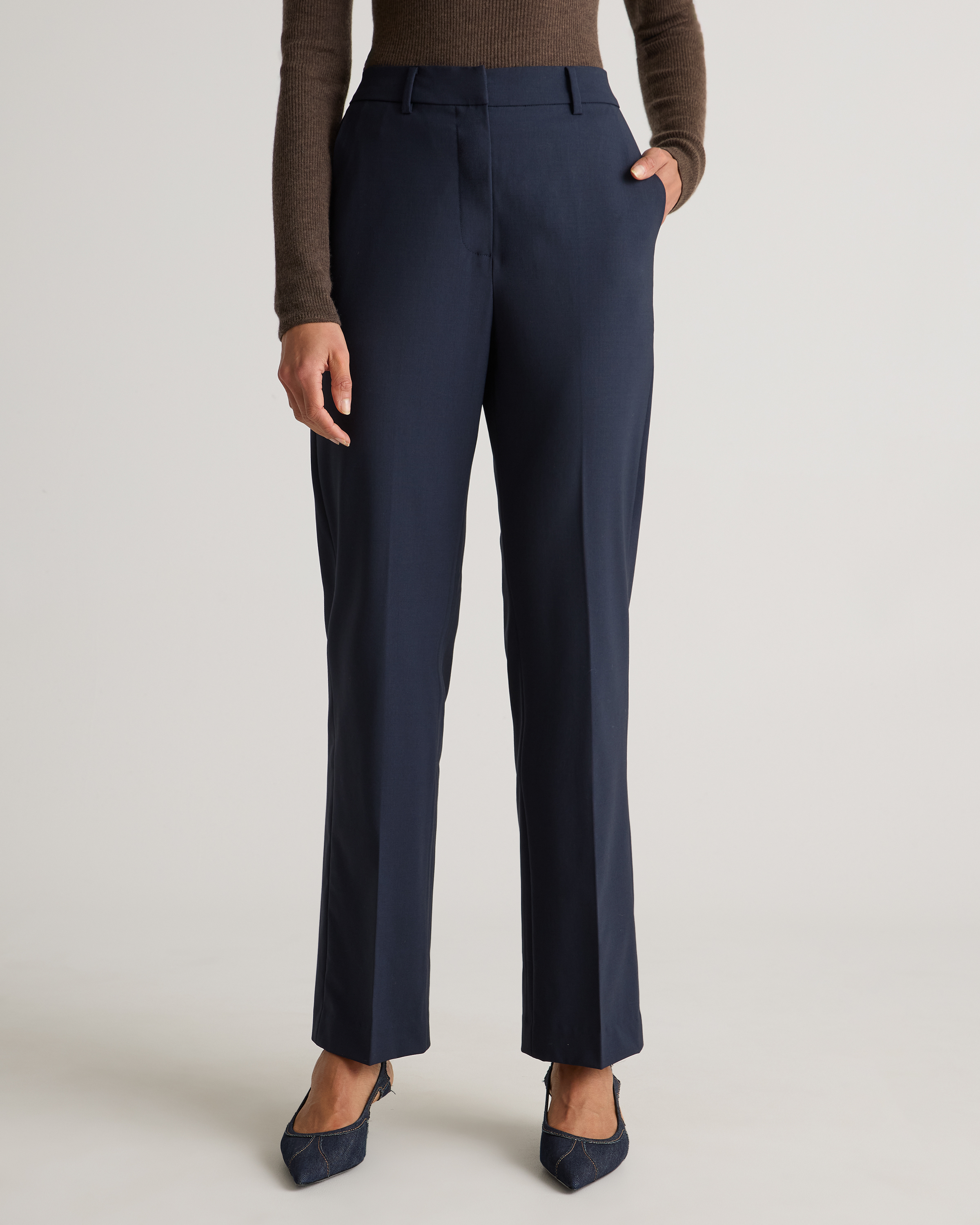 Italian Wool Straight Leg Pants in Navy