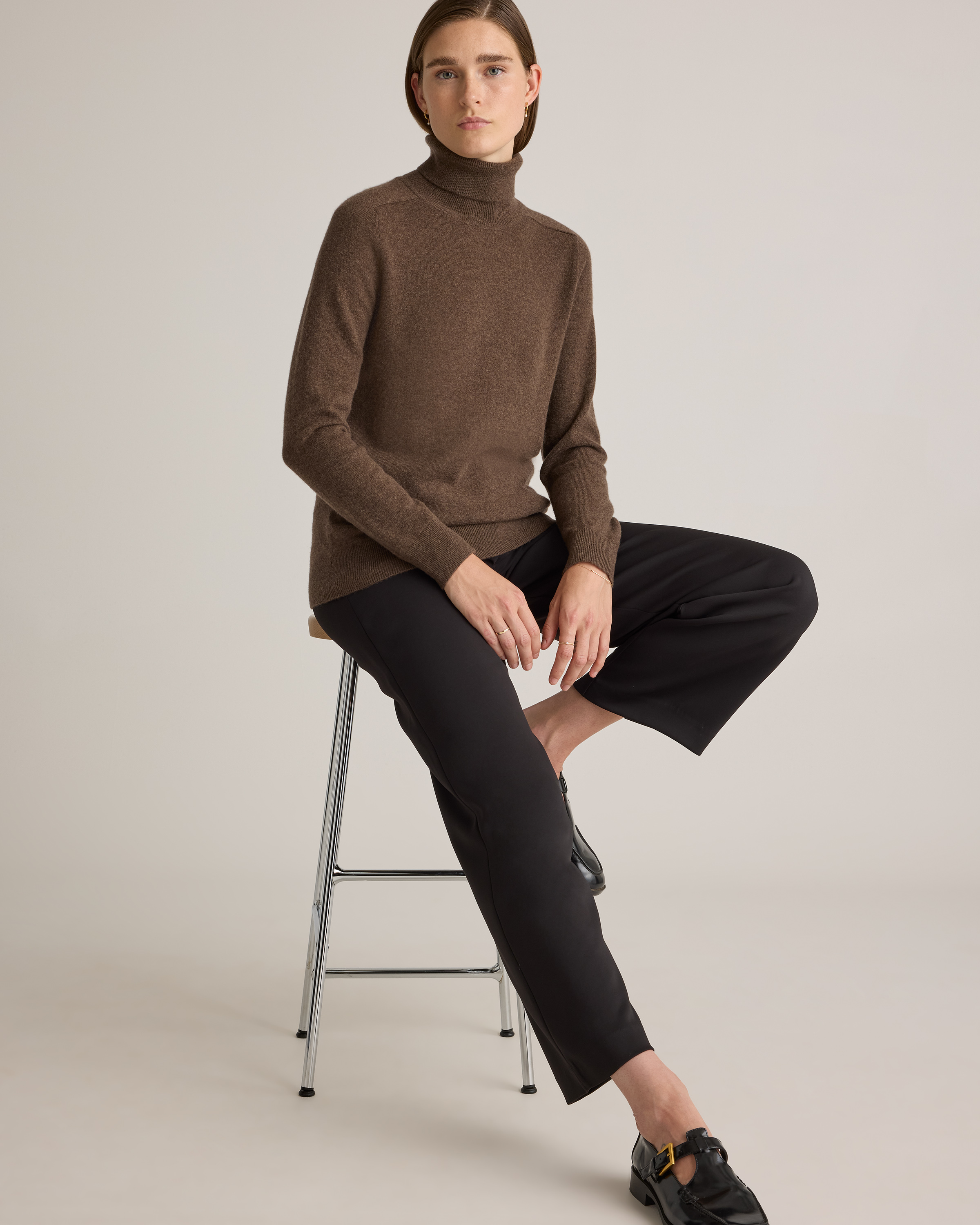 トップス q0309015ea Wool Cashmere Turtle knit Men's Essential Cashmere Turtle Neck Sweater Taupe - Gobi