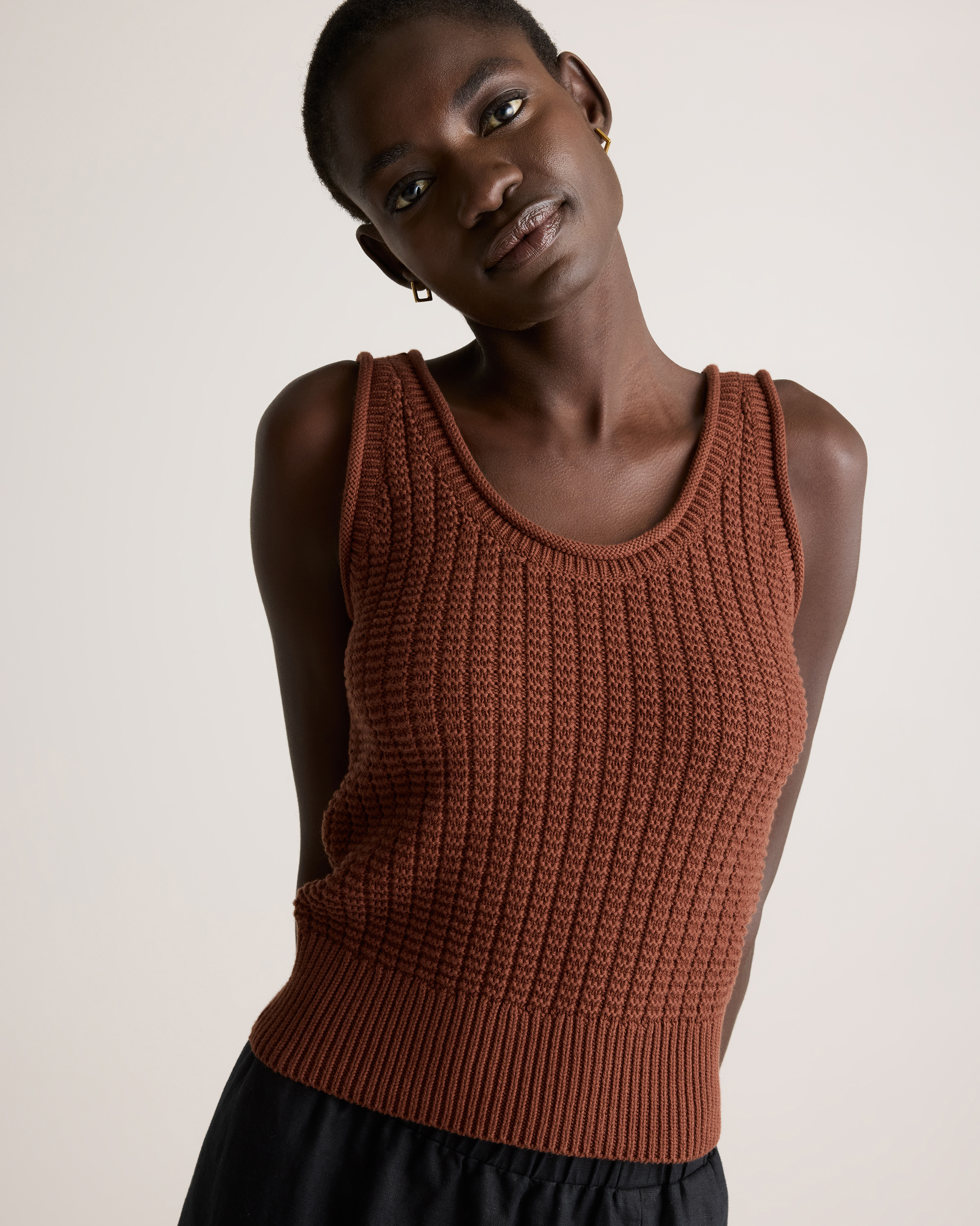 トップス SAMPLES - BANYAN TREE WAFFLE VEST 100% Organic Cotton Waffle Cropped Sweater Tank in Heather Brown
