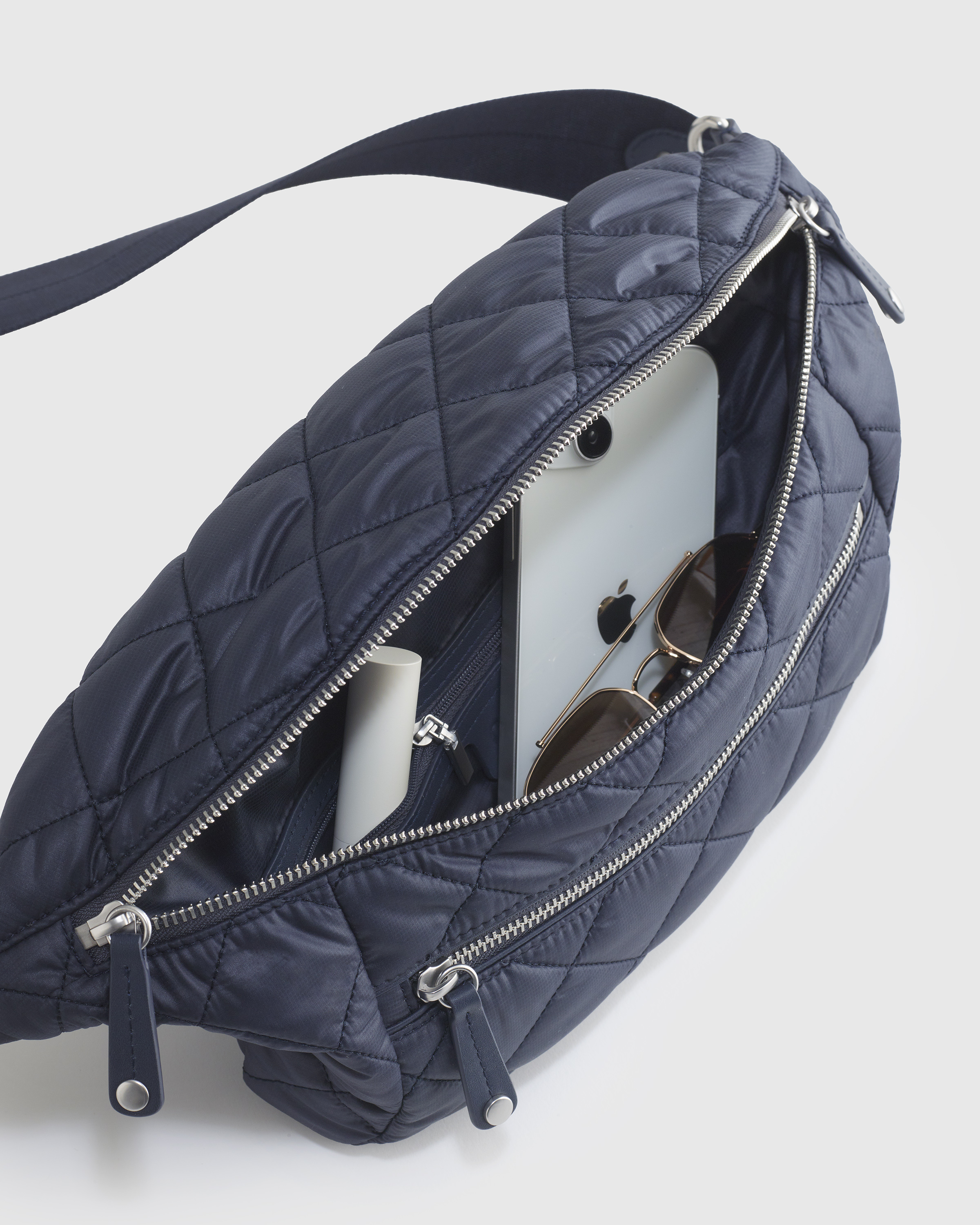 Quilted Cotton Sling Backpack Crossbody Purse with Zipper Compartments for Quilted Cotton Crossbody Bag with Adjustable Strap and Zip  main image 2