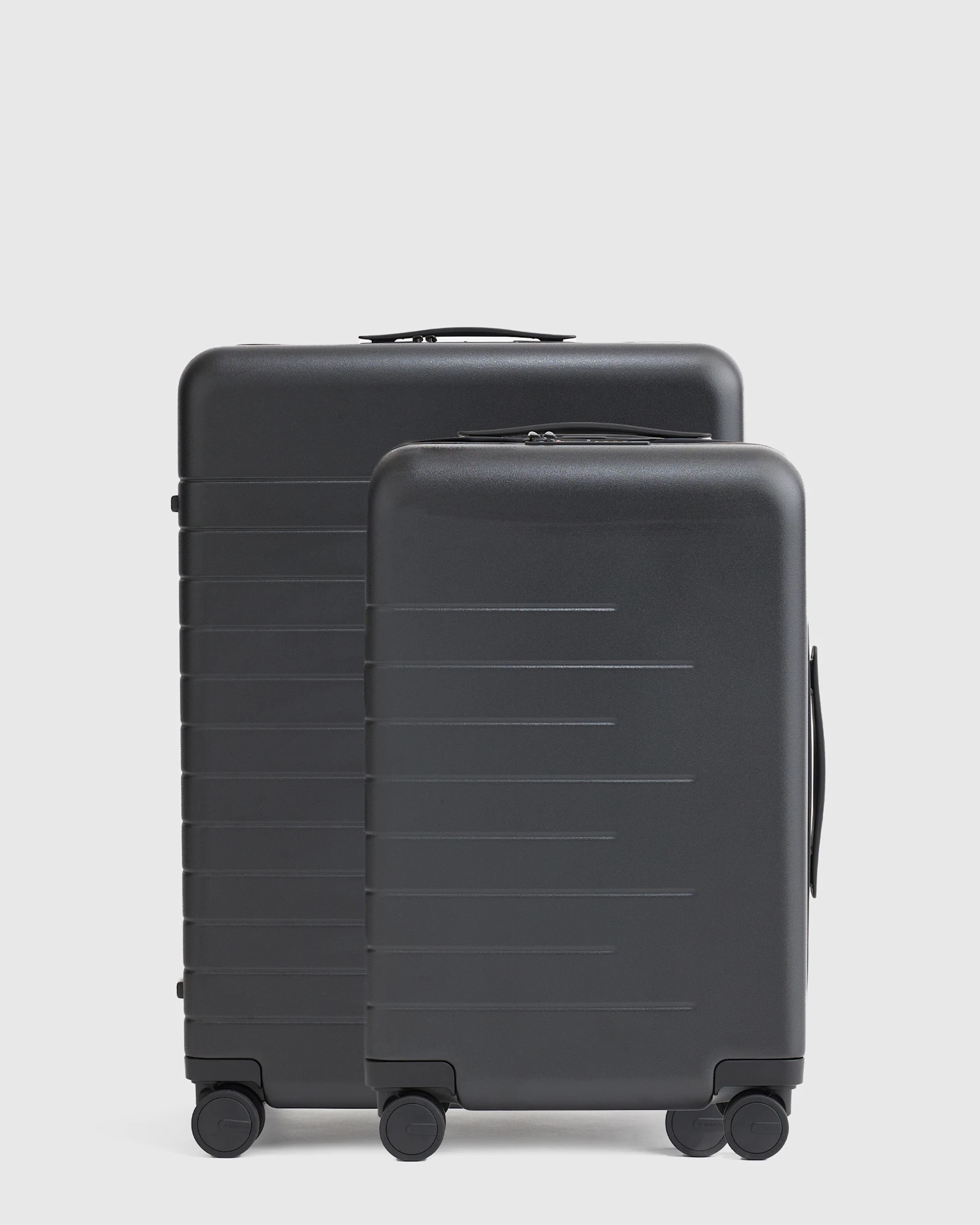 Carry-On & Medium Check-In Suitcase Set in Black