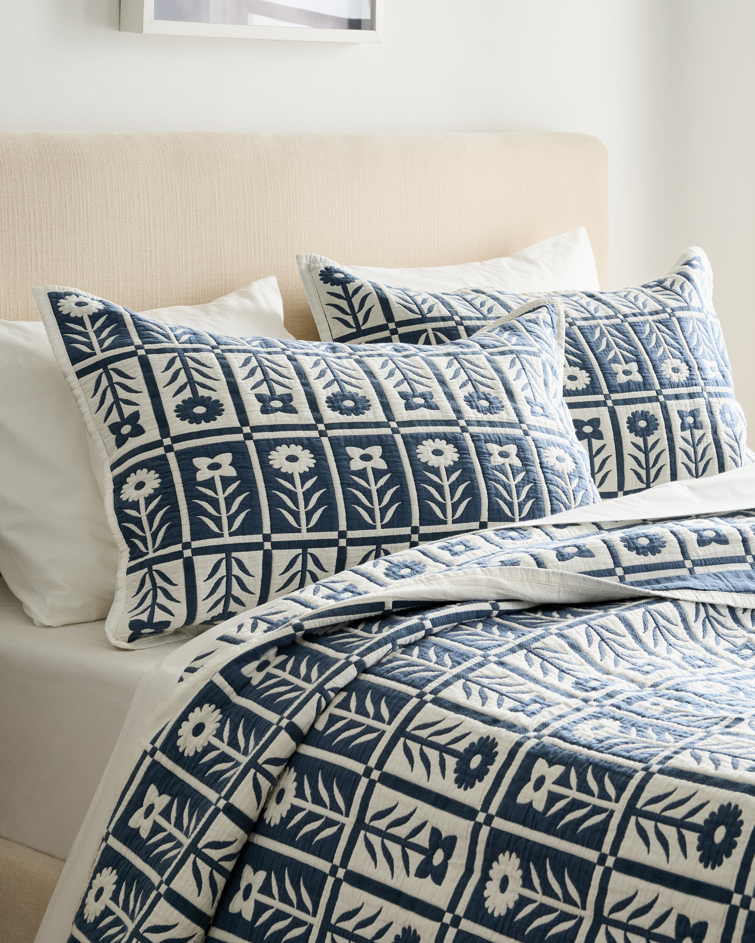 Glacier Blue Organic Cotton Jacquard Floral Sham Set