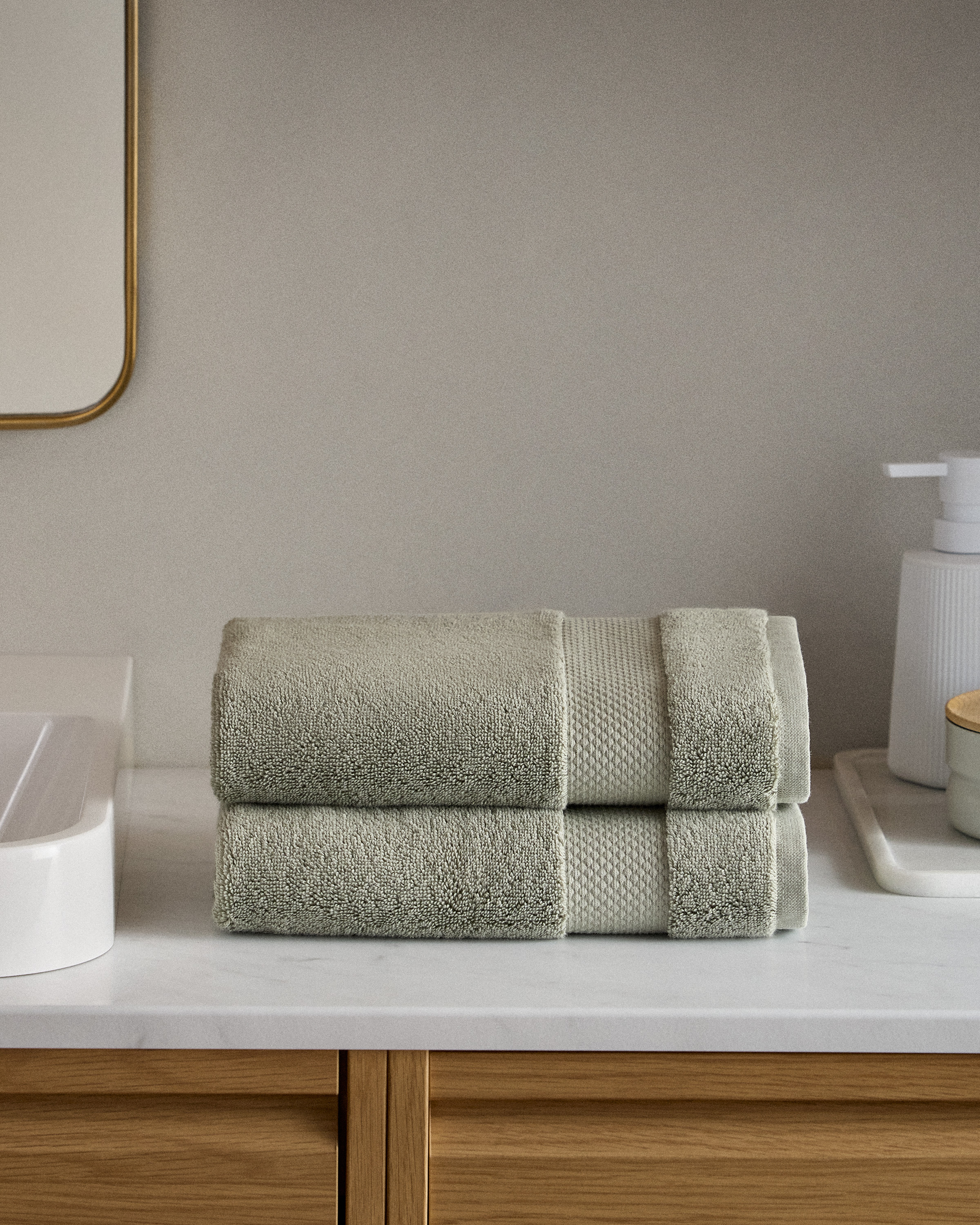 Turkish Ultra Luxe Plush Hand Towel (Set of 2) - thumbnail 4