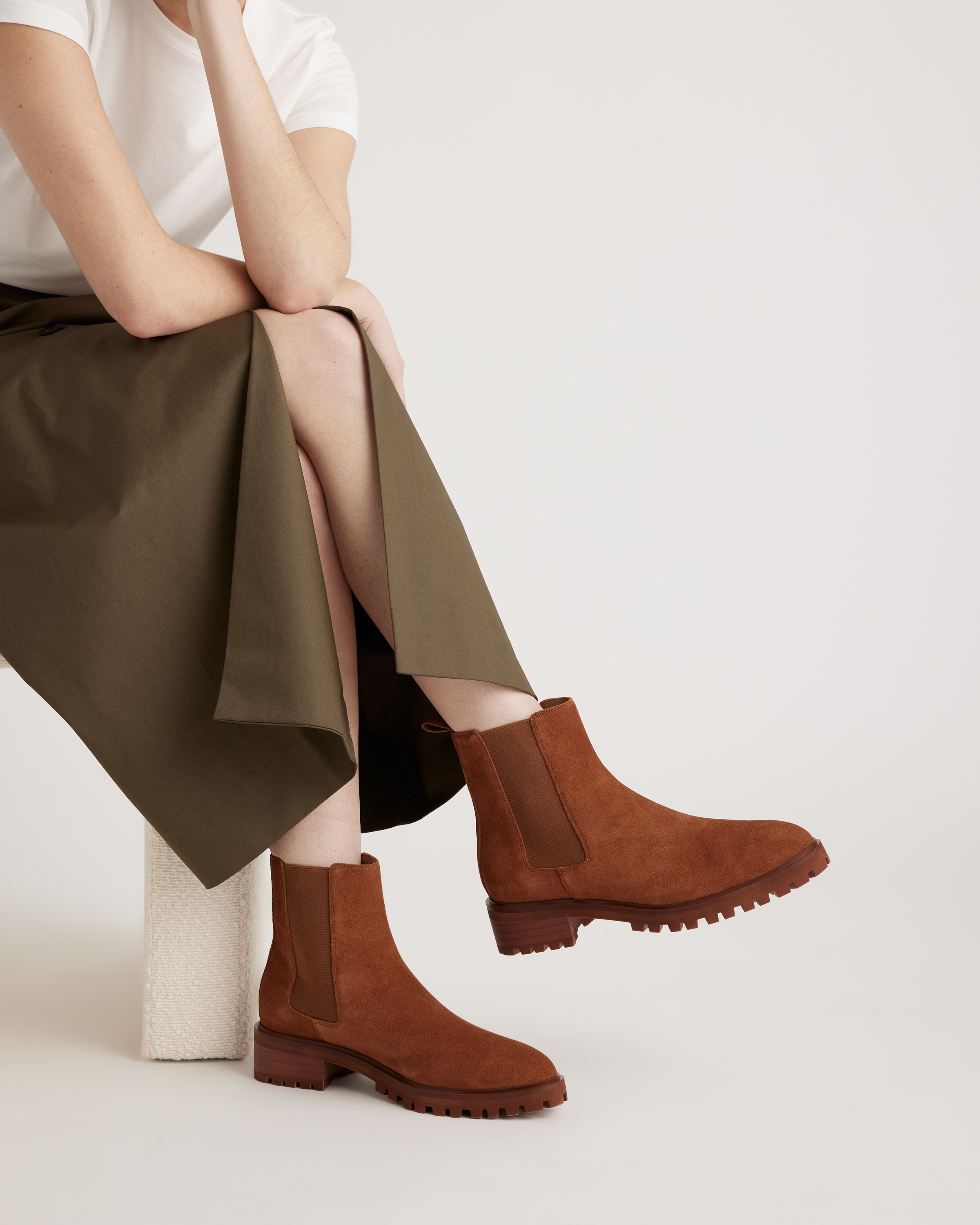 【PORTERNA】Dez suede boots Suede Chelsea Boot