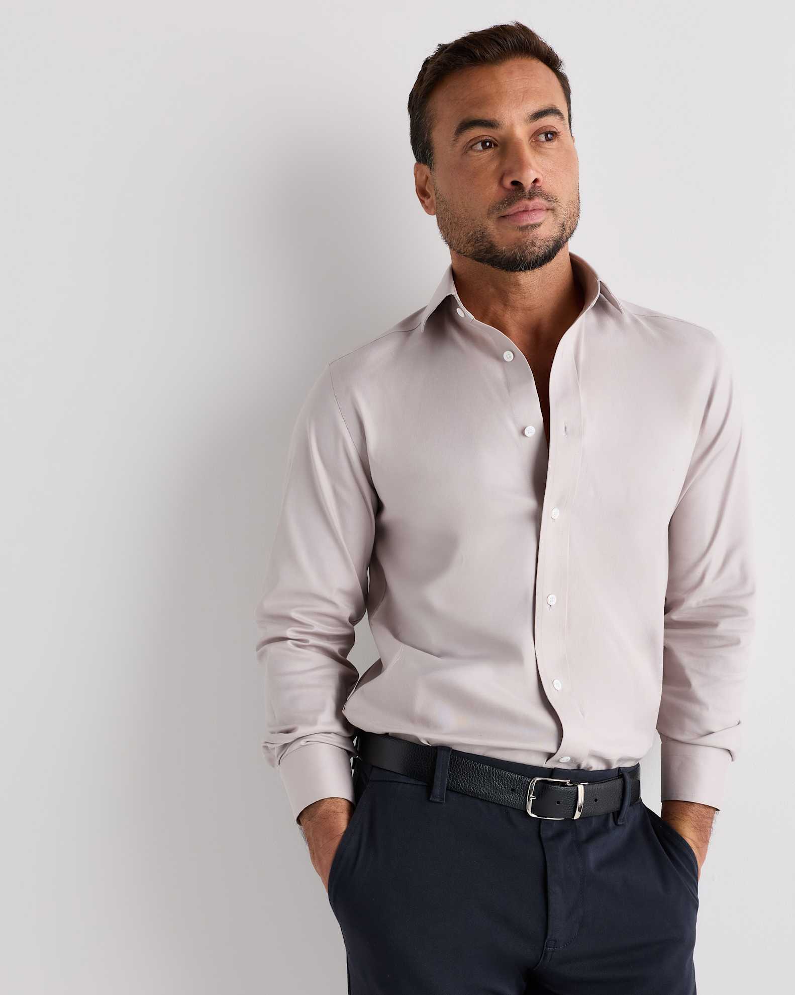 light grey dress shirt Ludlow Melange Brushed Twill Developed to be the perfect everyday shirt Grey Men's Dress Shirts |