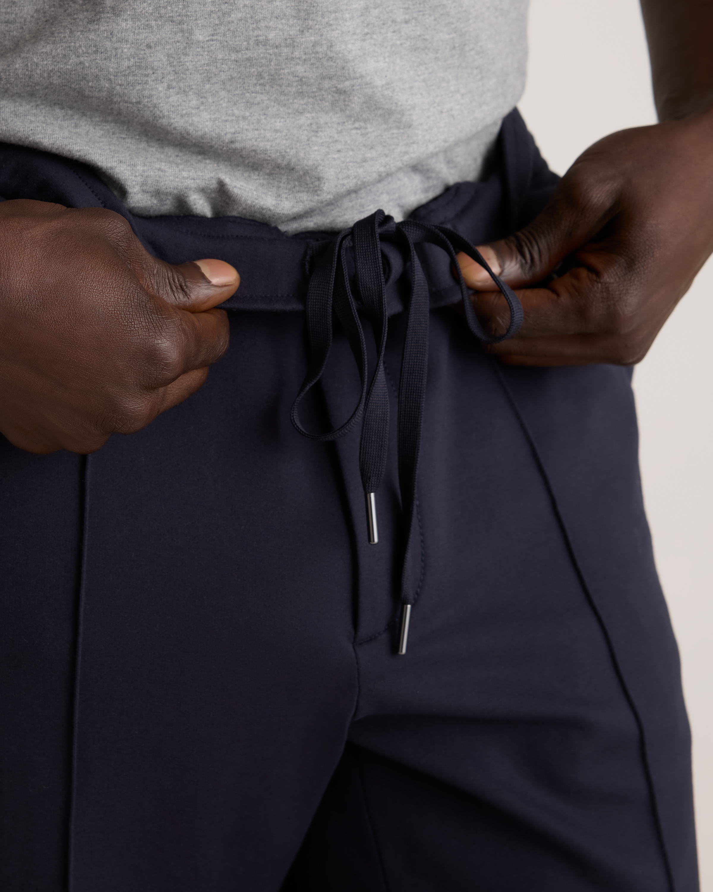 Stretch Knit Pintuck Trouser in Navy