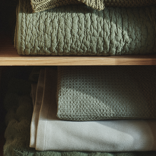 holiday hosting quilts subcollection tile