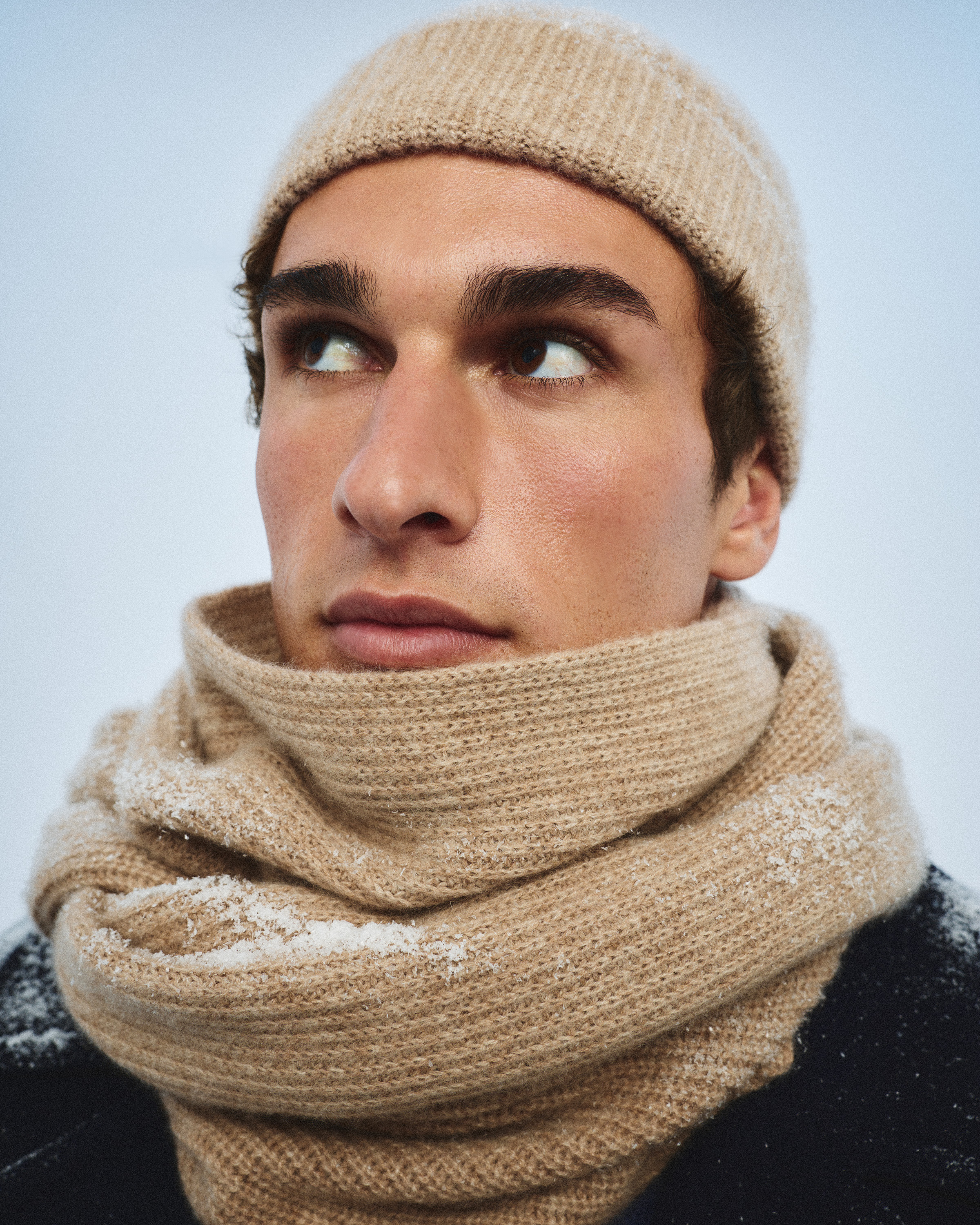 Cashmere Beanie in Oatmeal display picture 1