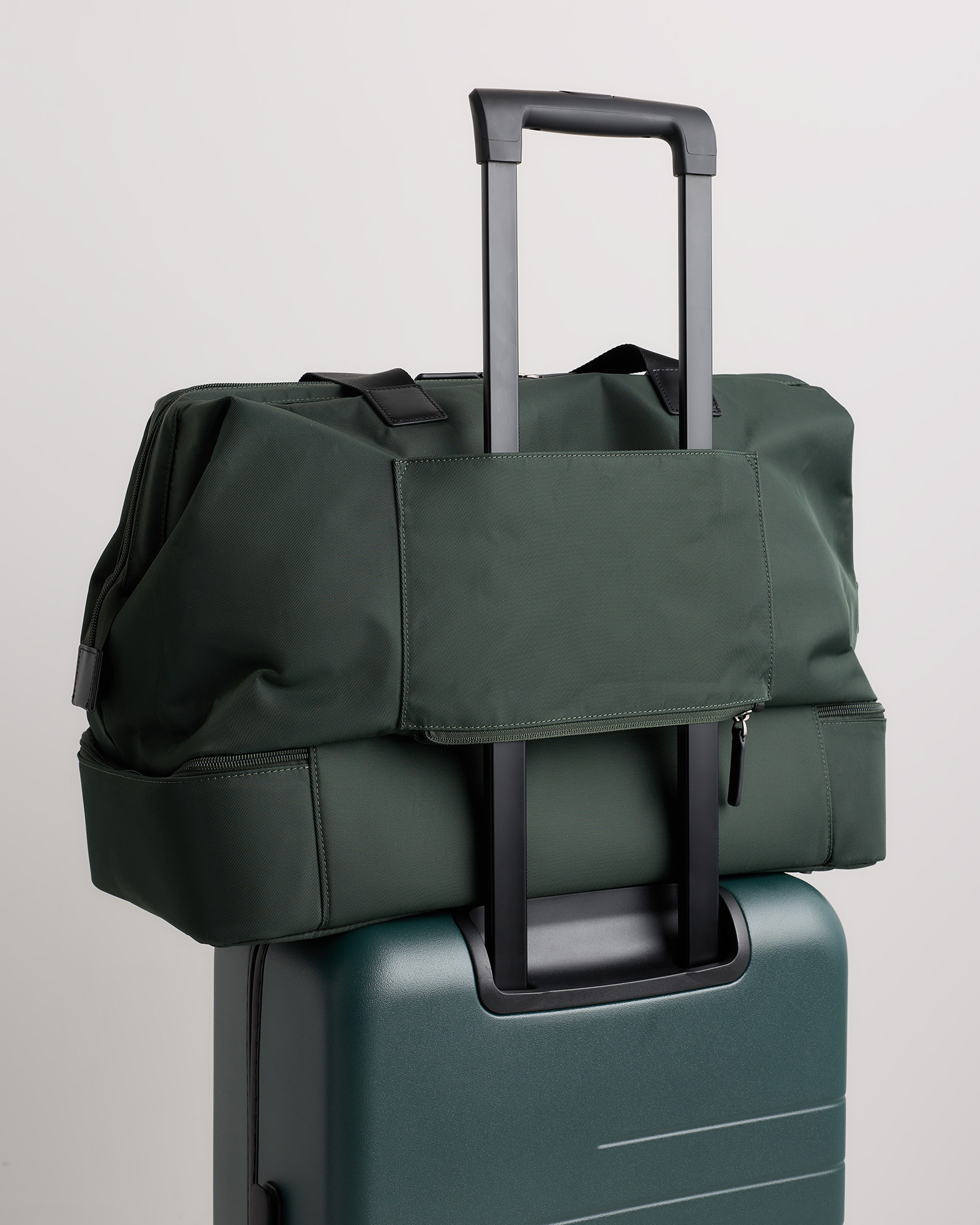 Voyage Nylon Dual Compartment Weekender in Dark Green