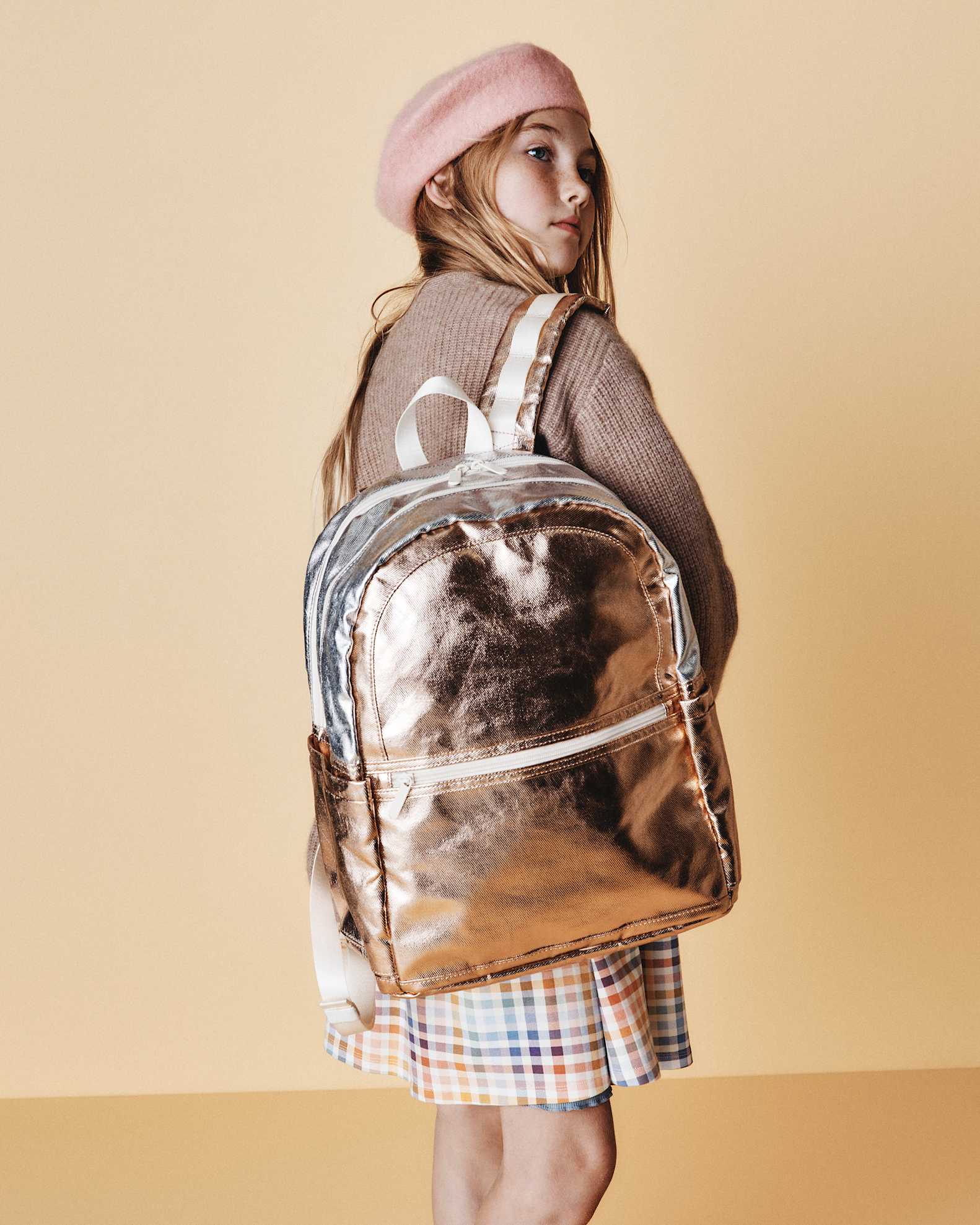 backpack nike rose gold Sportswear Futura 365 Women's Mini Sanddrift/Rose Nike Mini Brazilia Backpack In