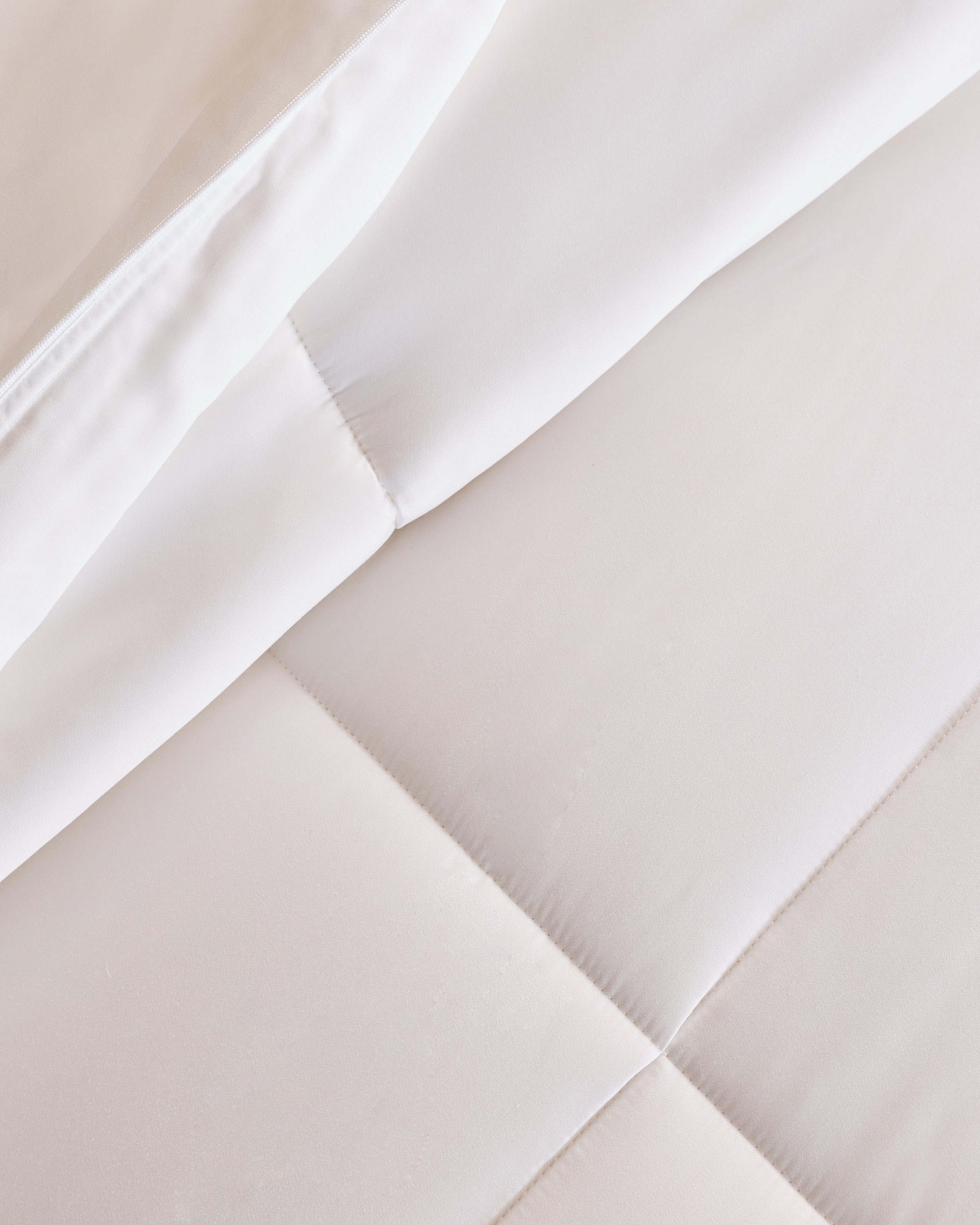 Quince Bamboo Comforter - Thumbnail 4