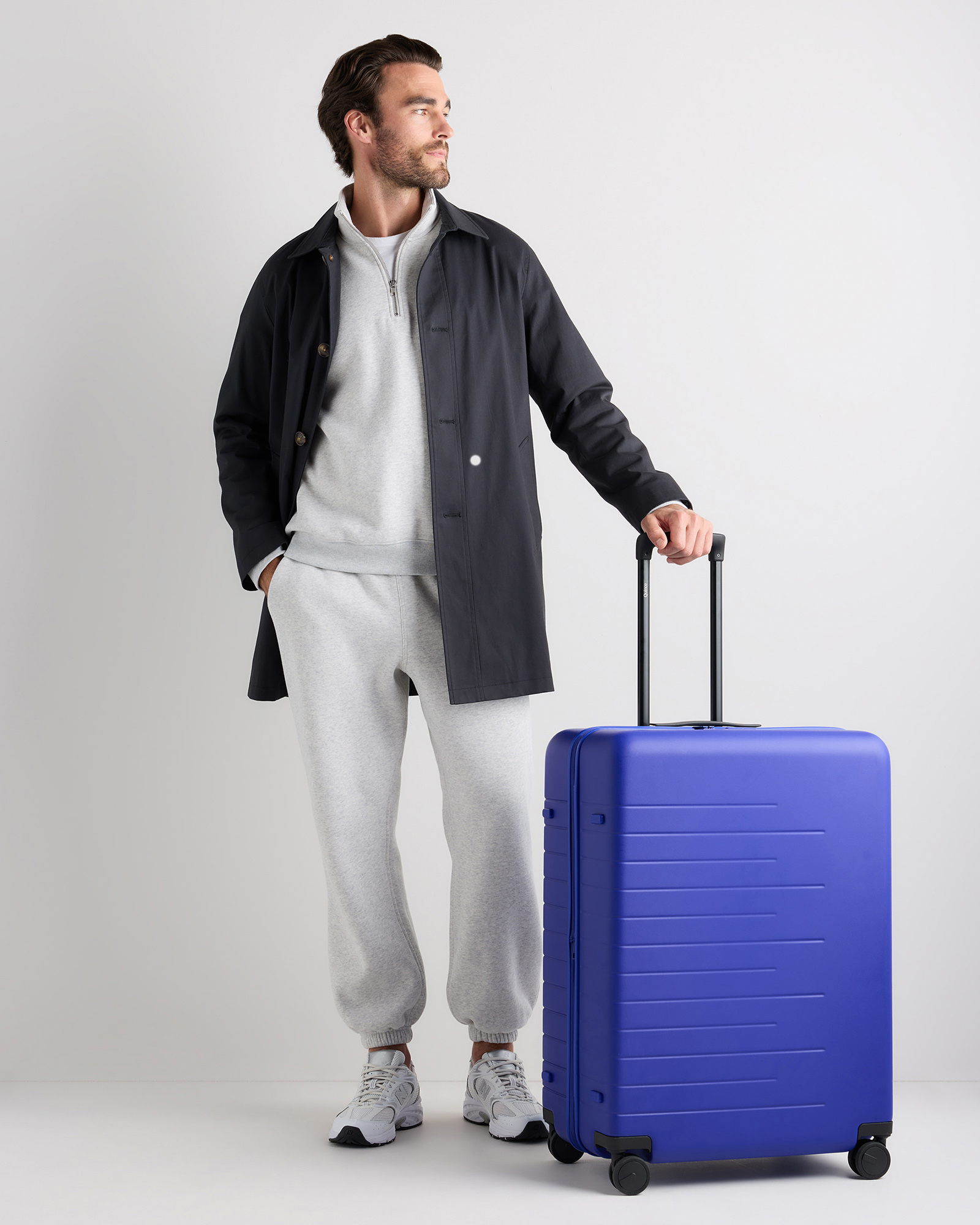 Expandable Large Check-In Suitcase in Coastal Cobalt
