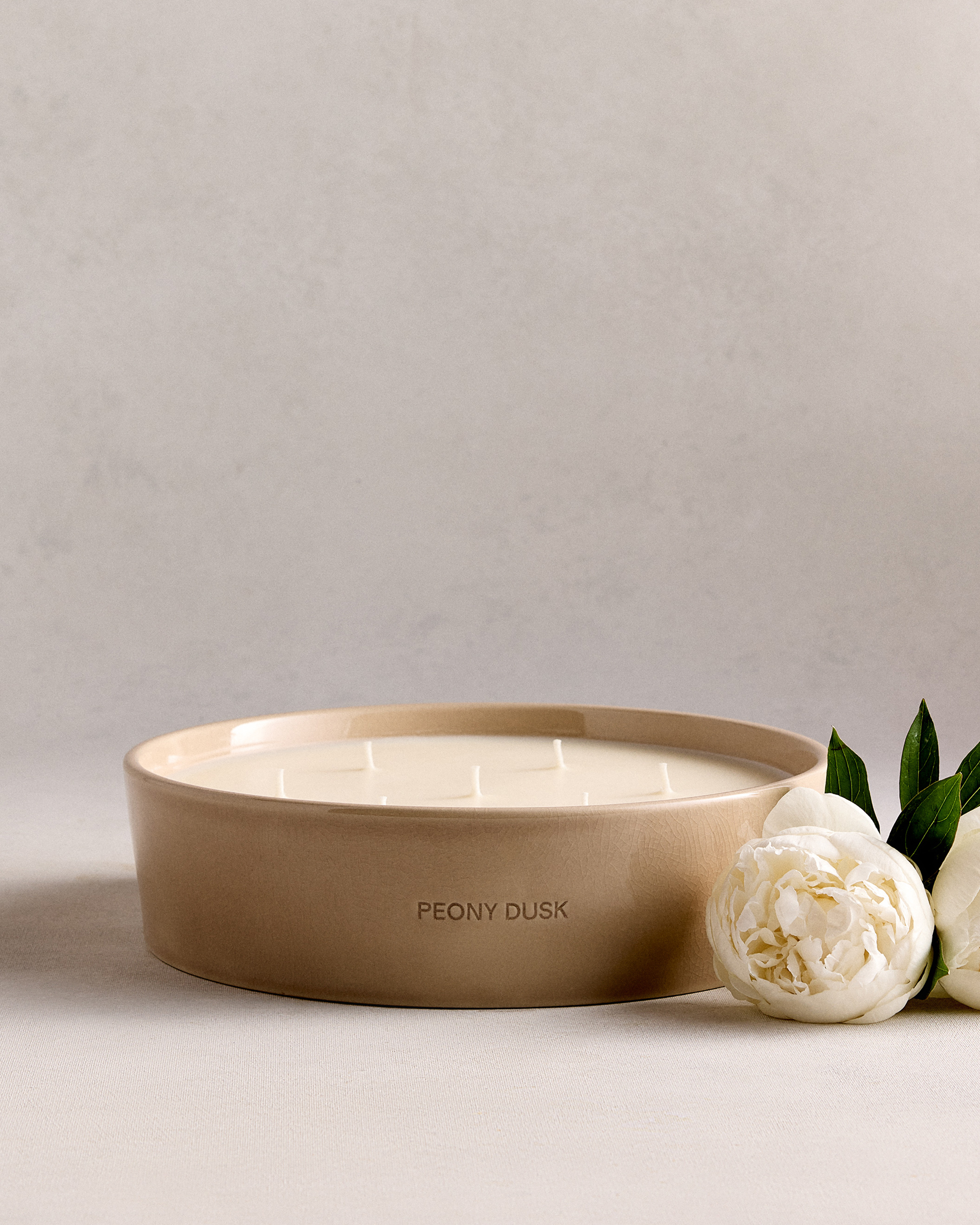 Peony Dusk 7-Wick Luxury Candle