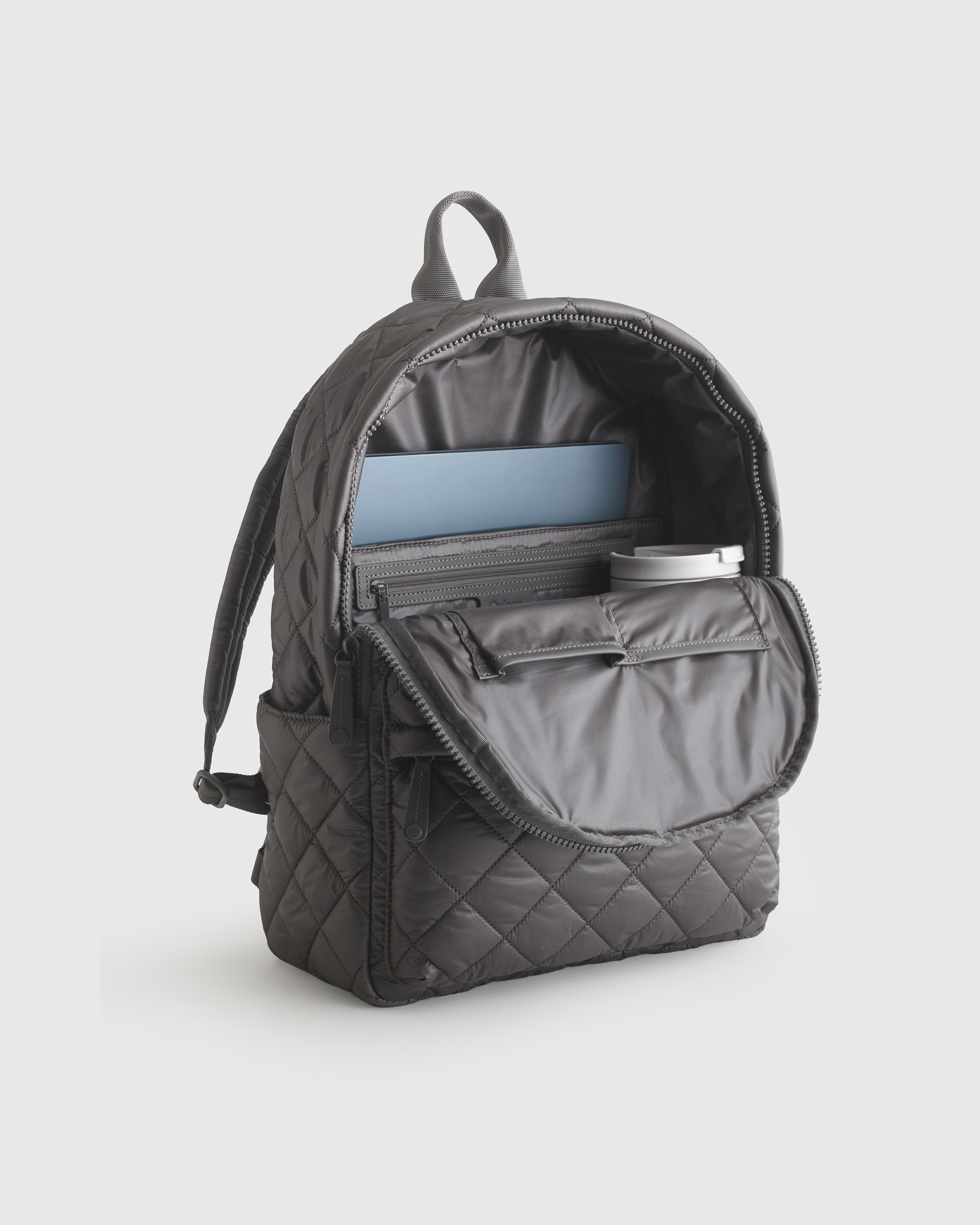 バッグ・カバンその他 Tarres Quilting Backpack Unisex VeeCollective Water-Resistant Quilted Nylon Backpack