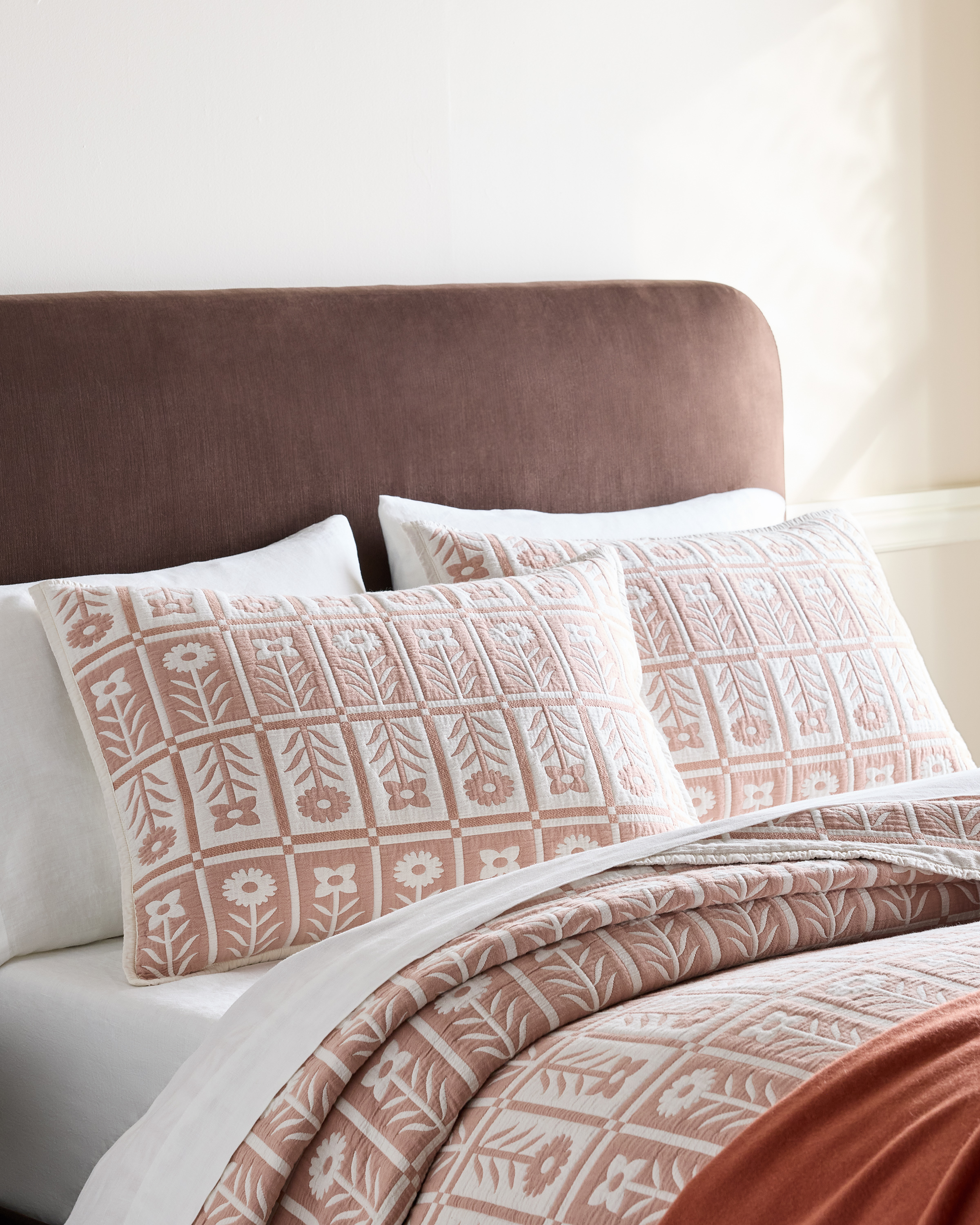 Rose Organic Cotton Jacquard Floral Sham Set
