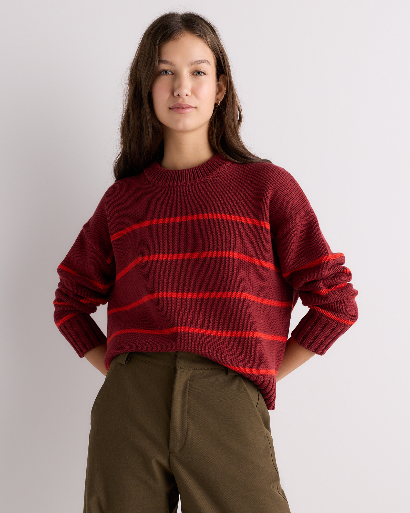 Deep Brick Red / Spritz Red Stripe Pull 100 % coton biologique à col rond et à rayures