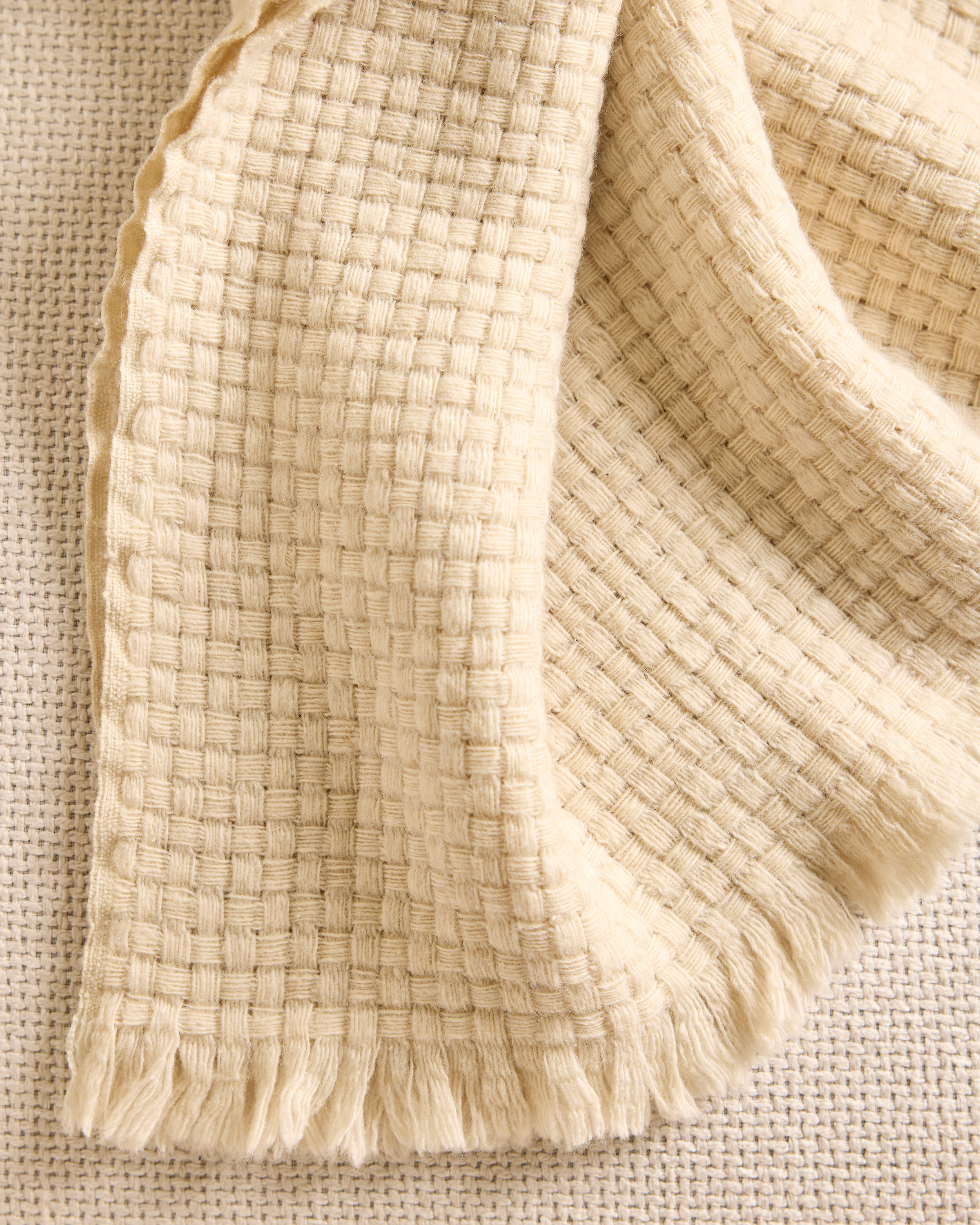 Ultra Luxe Basketweave Throw - Thumbnail 4