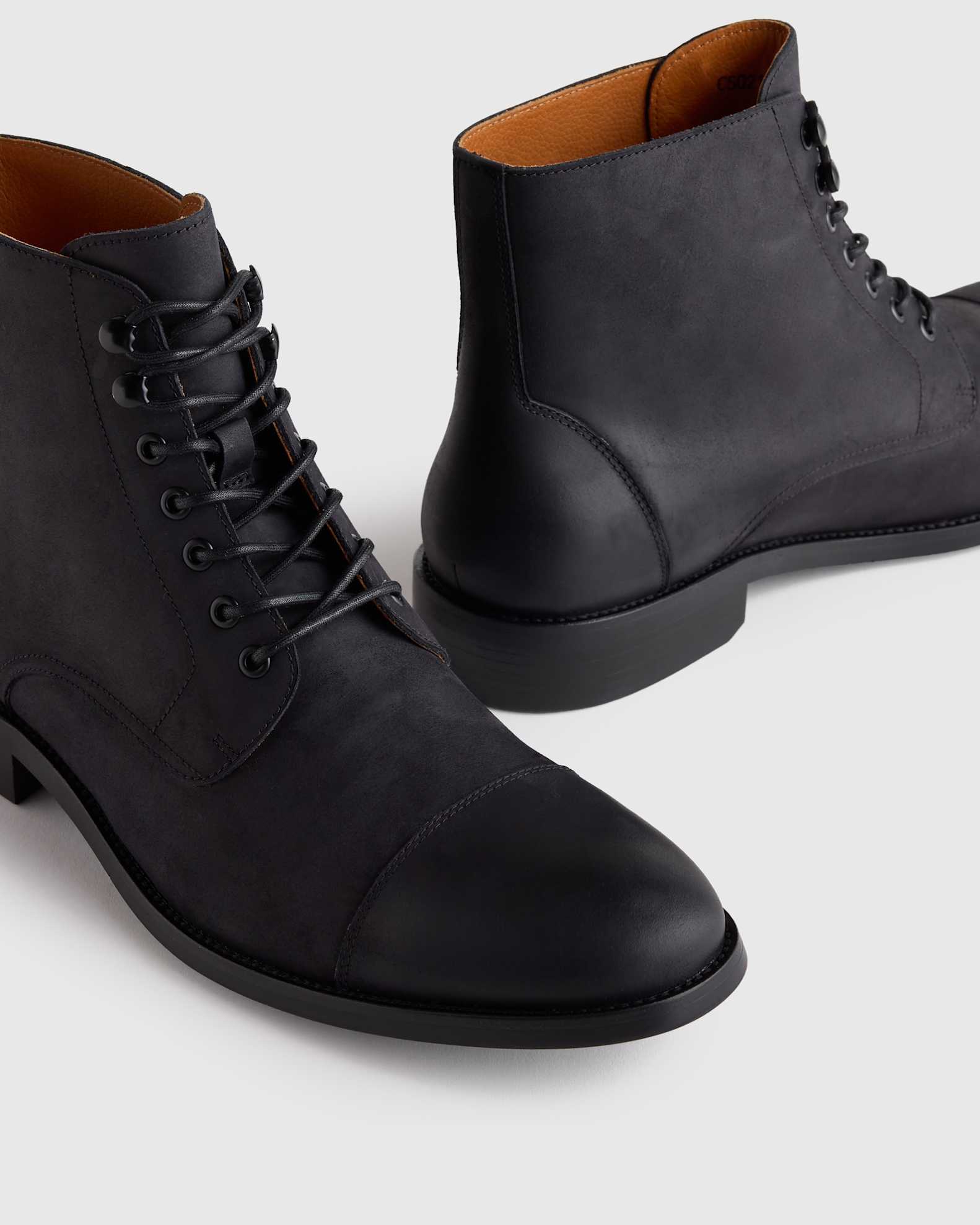 Men's Crafted Leather Cap Toe Lace Up Boot in Matte Black, Size 8.5 by Quince Men's Crafted Leather Cap Toe Lace Up Boot in Matte Black, Size 8.5 by Quince