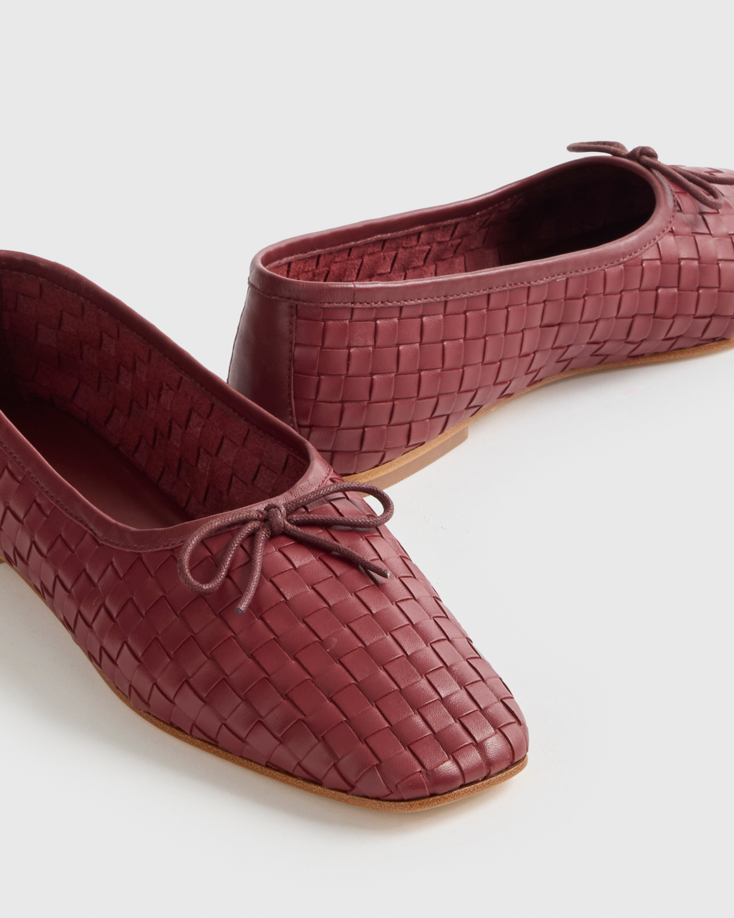 靴 CLANE / OUTSTITCH SQUARE FLAT SHOES Italian Leather Handwoven Square Toe Ballet Flat