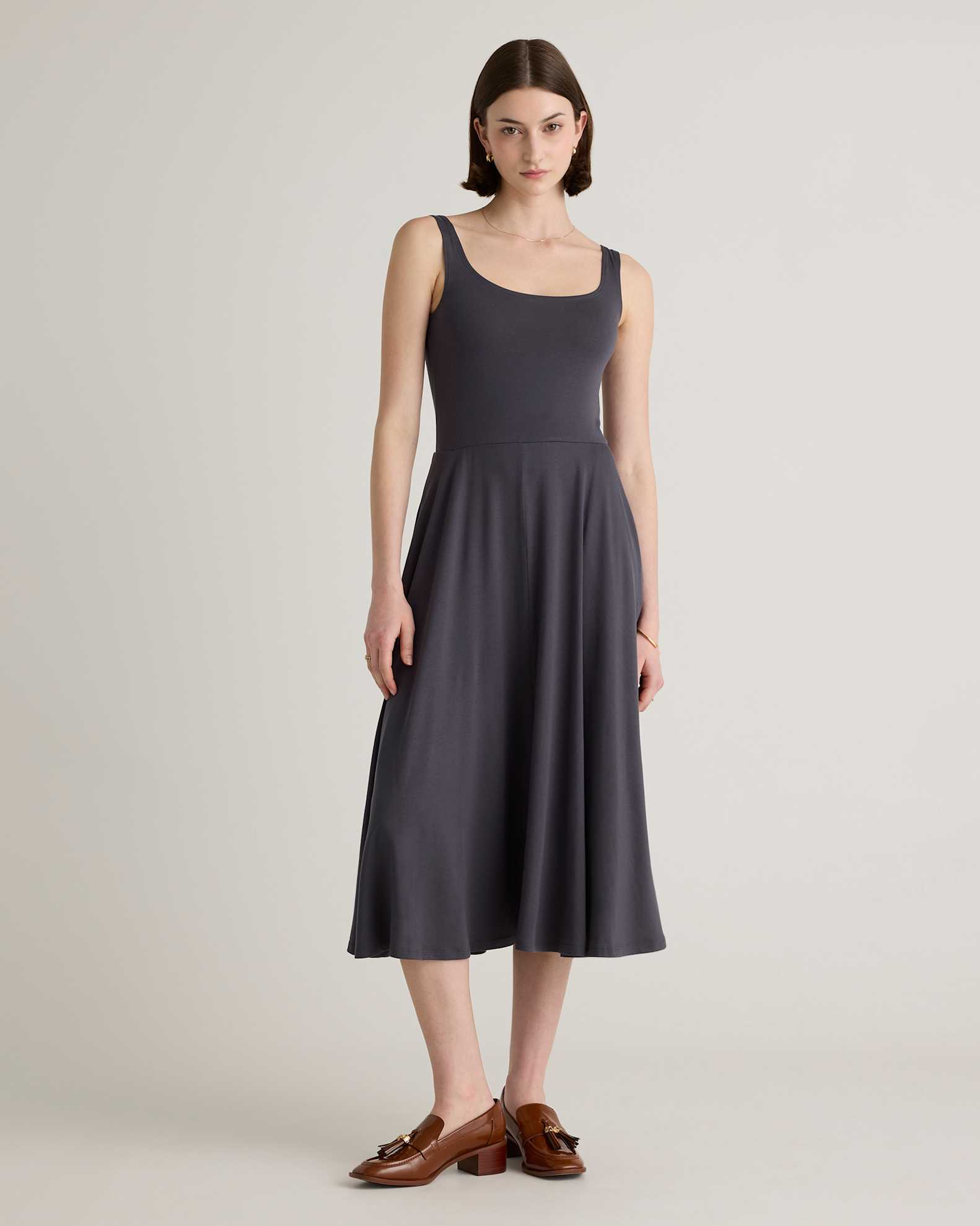 Quince Women's Tencel Jersey Fit & Flare Dress, Carbon Grey, Size XL - Soft, Light, Sleeveless with Scoop Neck & Side-Seam Pockets Quince Women's Tencel Jersey Fit & Flare Dress, Carbon Grey, Size XL - Soft, Light, Sleeveless with Scoop Neck & Side-Seam Pockets