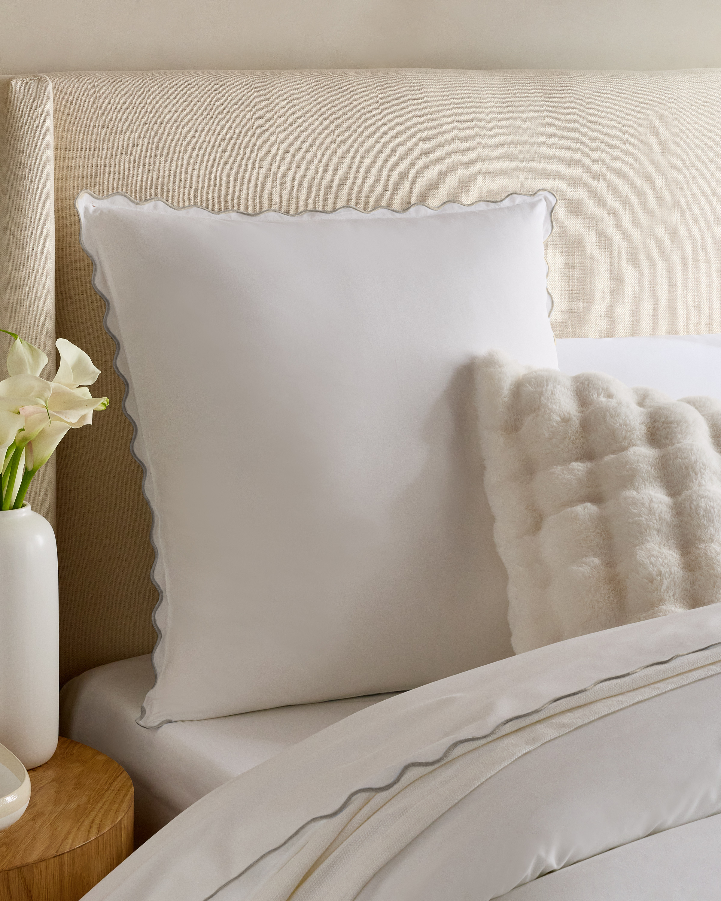 White/Dried Sage Classic Organic Percale Scallop Euro Sham