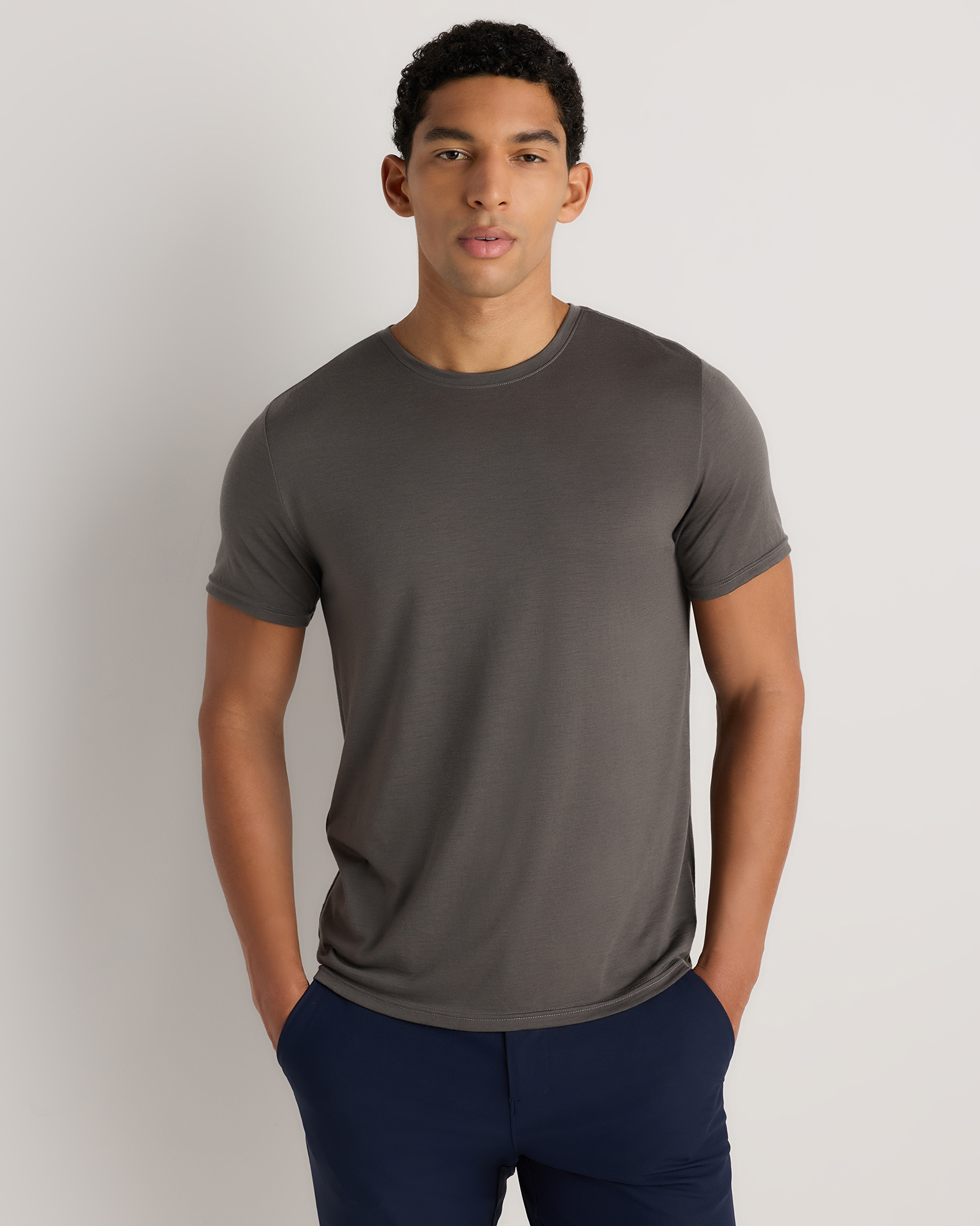 Quince Men's 100% Merino Wool All-season Short Sleeve Base Layer T-shirt In Gray