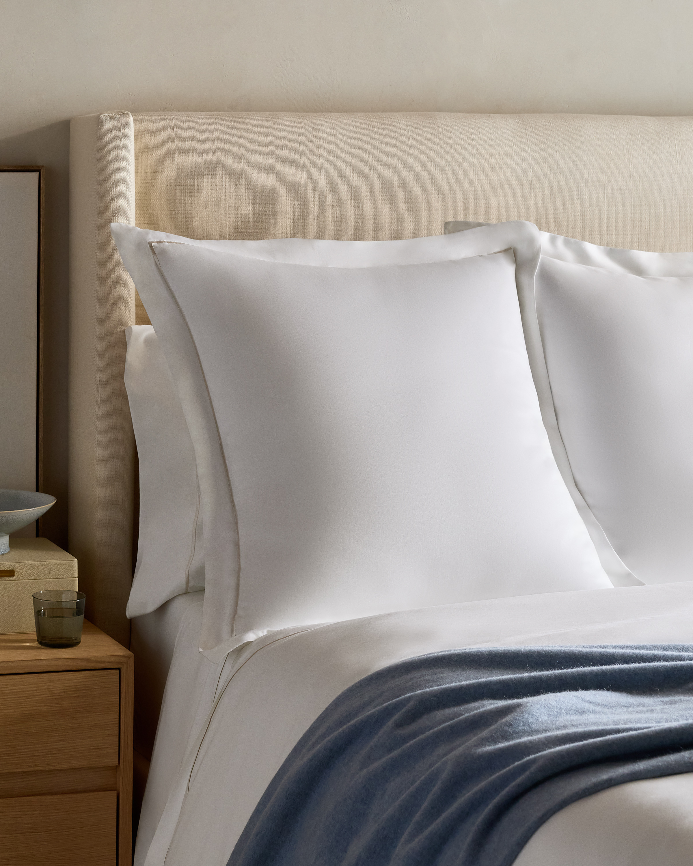 White/Sand Signature Giza Cotton Sateen Euro Sham